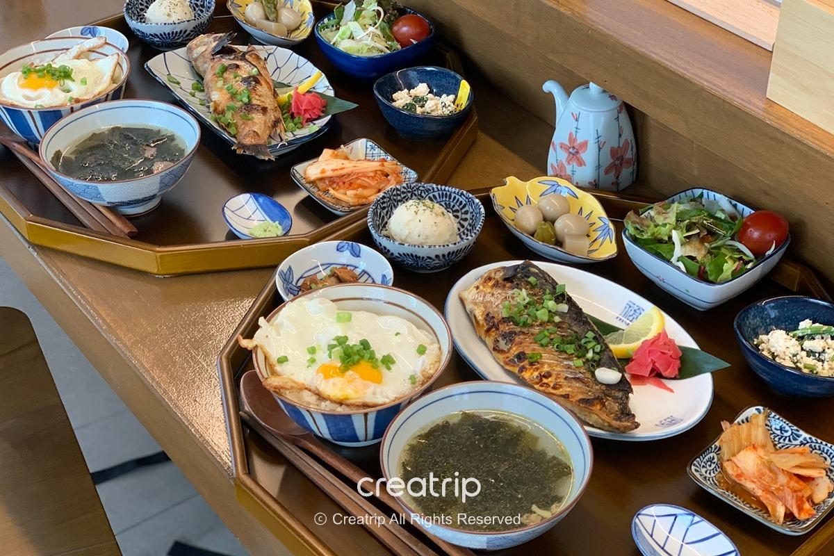 広安里温飯（オンバプ）広安店の釜飯・焼き魚・韓国のおかずの定食