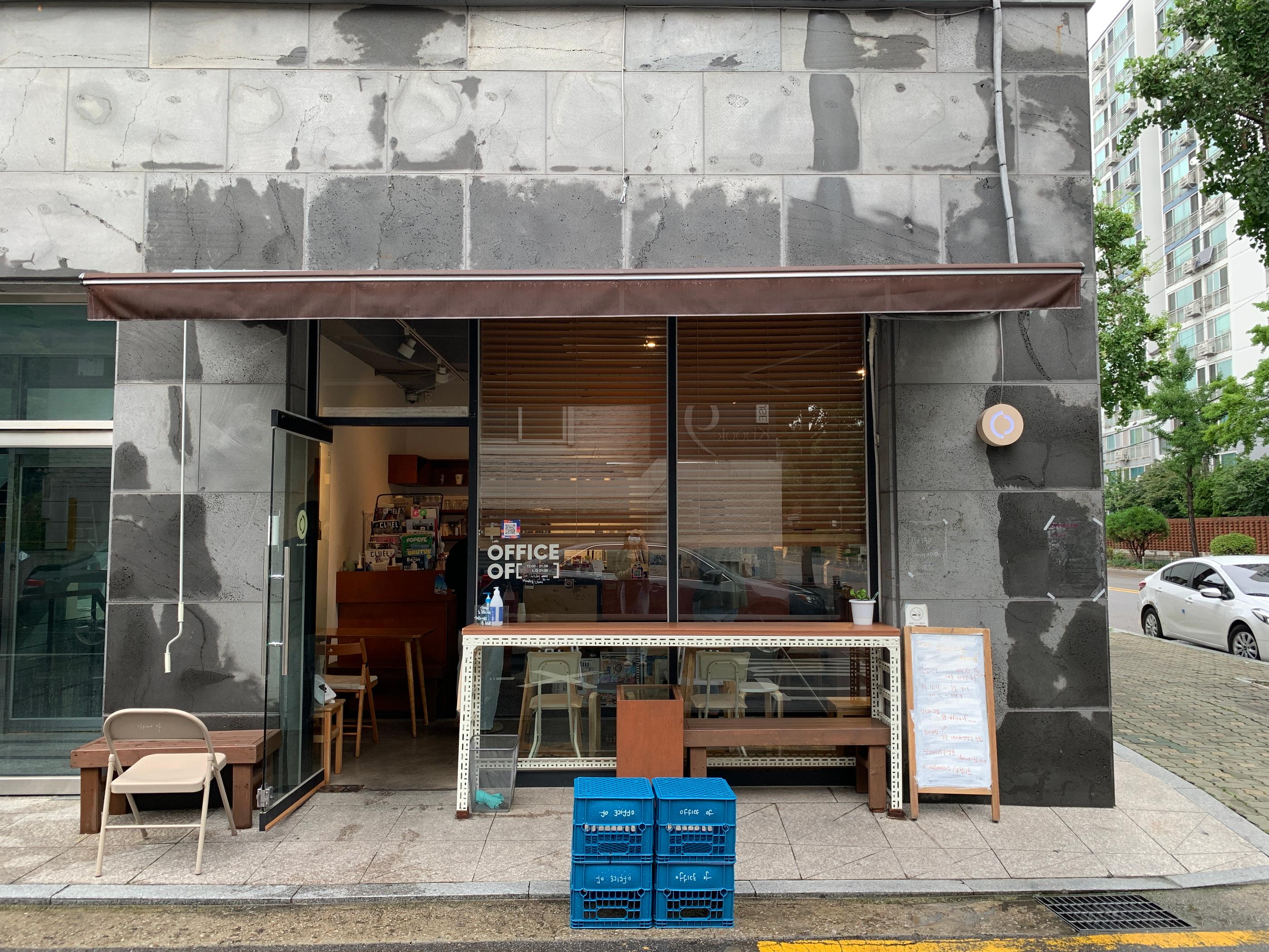 韓国カフェ カフェ 黒ごまデザート 黒ごまラテ ホンデカフェ ホンデ ヨンナム洞 ヨンナム洞カフェ OFFICEOF