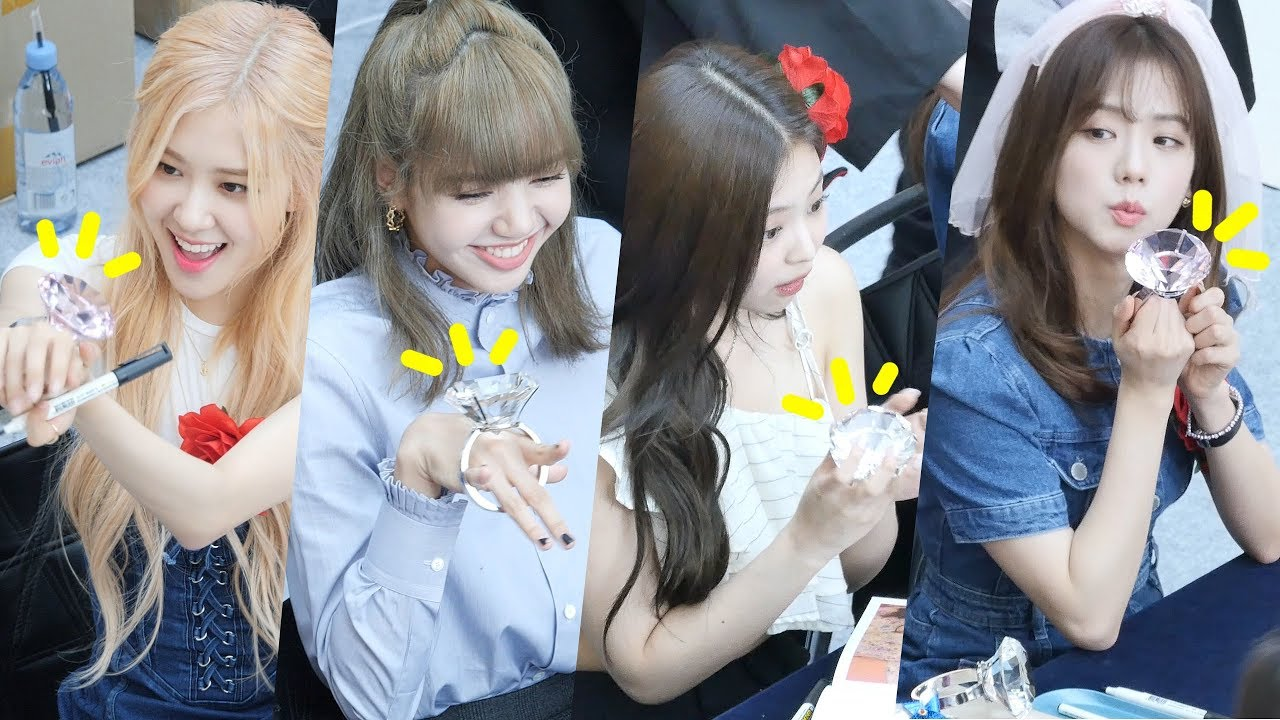 เวลาที่ที่จะเลือกของขวัญให้คนพิเศษซักมันยากเหลือเกิน! ที่เกาหลีของขวัญแต่ชิ่นมีความแอบแฝงว่าอะไรกันนะ? ถ้าให้น้ำหอมหมายความว่า "โปรดจดจำฉันด้วย" หรือเปล่า?