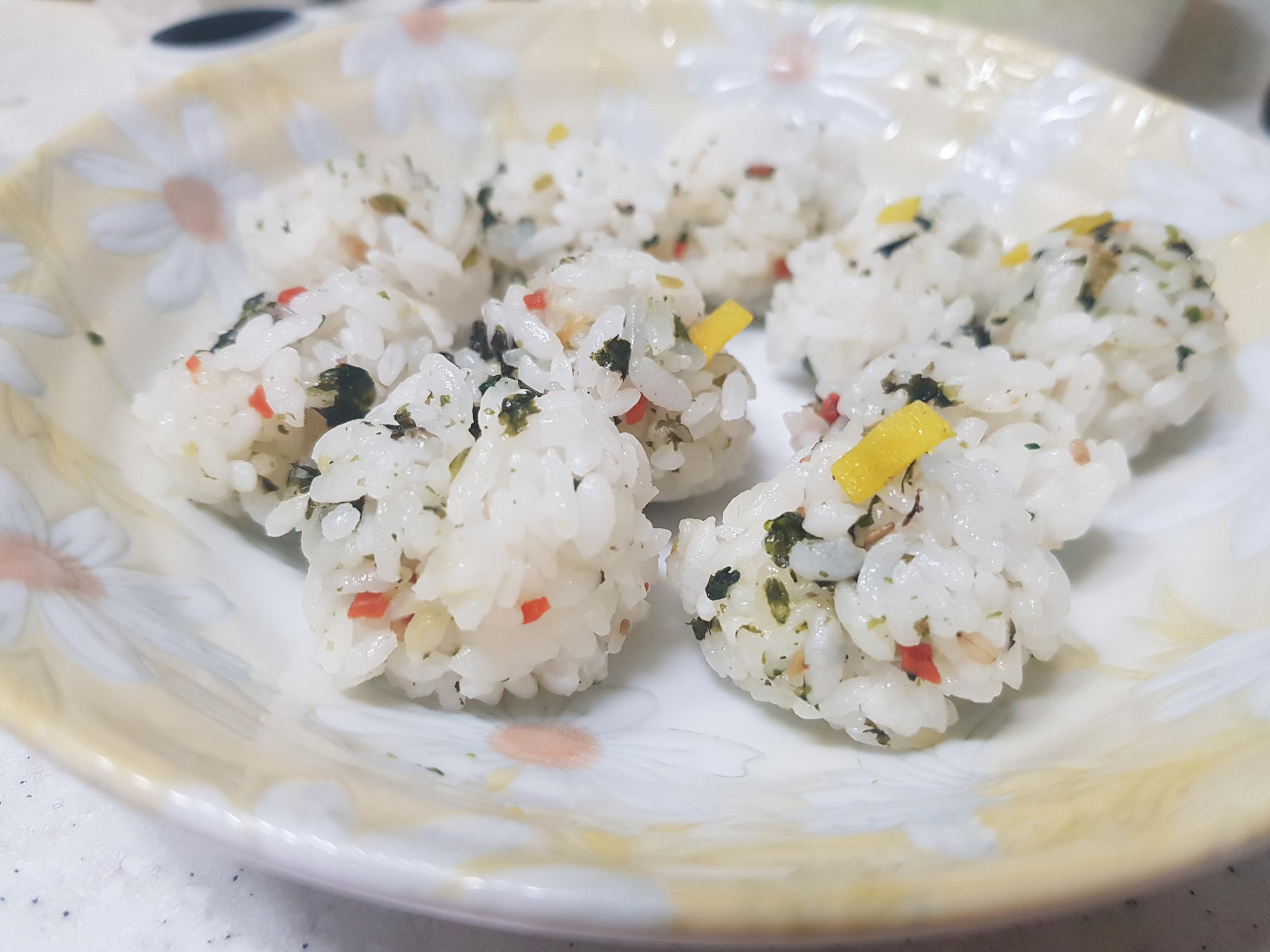 オンマ、おにぎり、ジュモッパブ、オリ二、のり