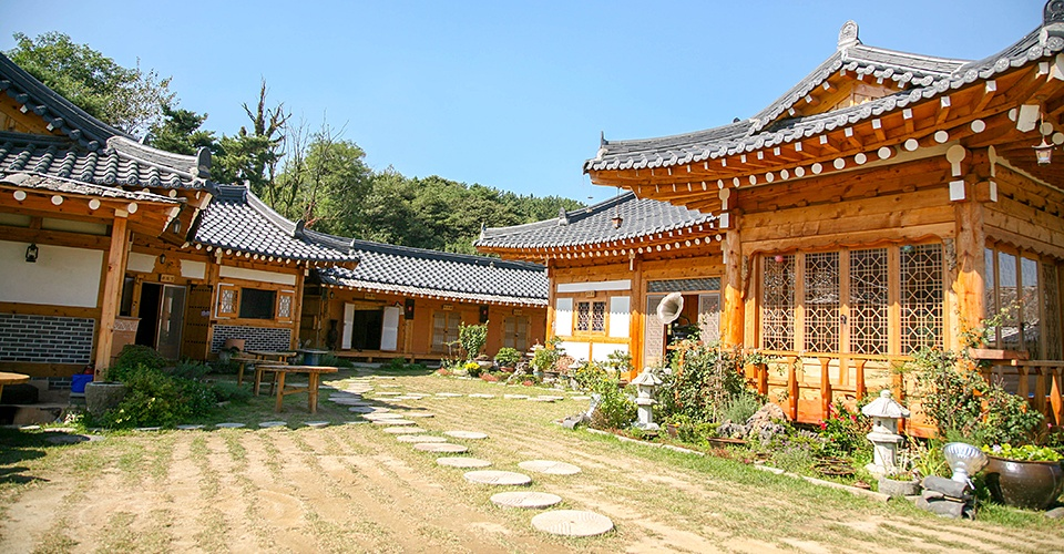 Best Hotels, Hanok Stays, Guesthouses, Rental Houses In Busan