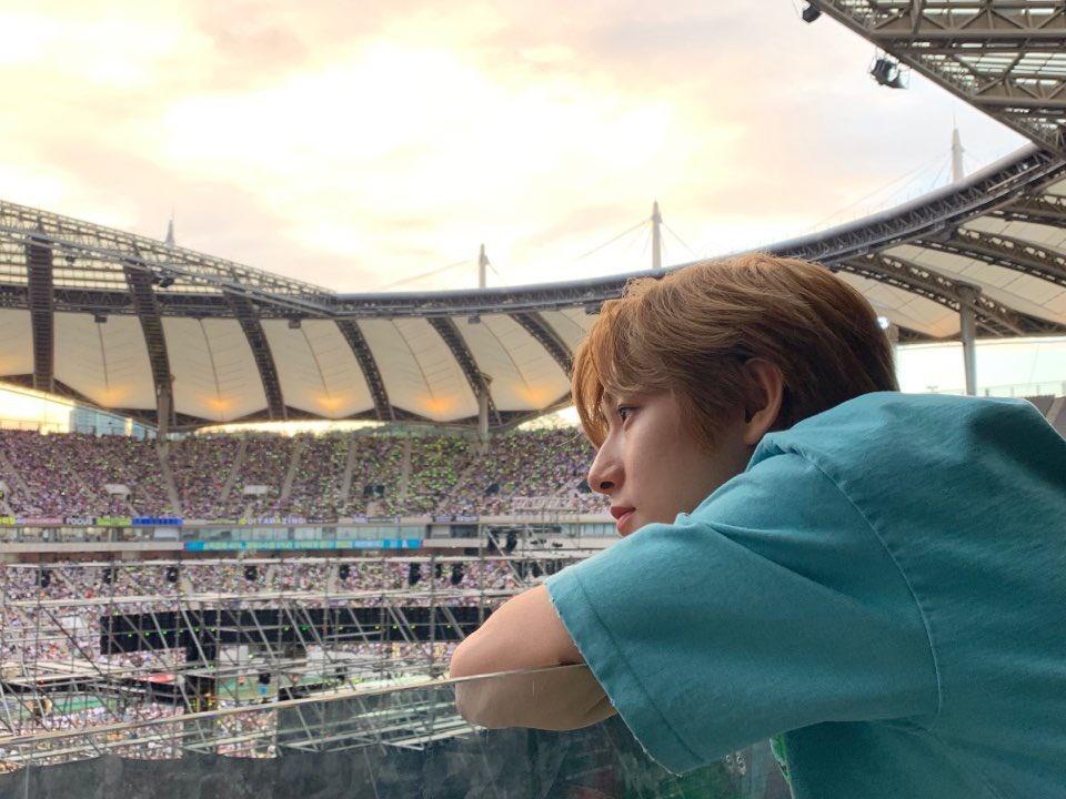 พบกับท่าโพสอารมณ์แฟนหนุ่มสไตล์เกาหลี?! สาวๆคนไหนที่ยังไม่มีแฟนตัวจริง แต่อยากขอยืมเพื่อนผู้ชายมาถ่ายรูปอารมณ์คุณแฟน เรามีท่าโพสมาแนะนำ!