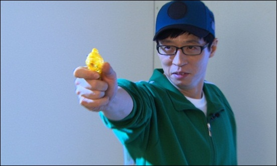 劉在錫在《無限挑戰》中以獨特的綜藝感和趣味性，推動節目成功。