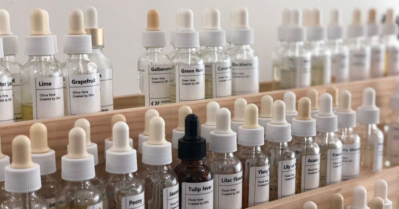 Beauty Salons & Clinics In Korea | Creatrip Locals' Guide Everything You Need To Know From Must-Buy Cosmetics To Beauty Clinics And Hair Salons!