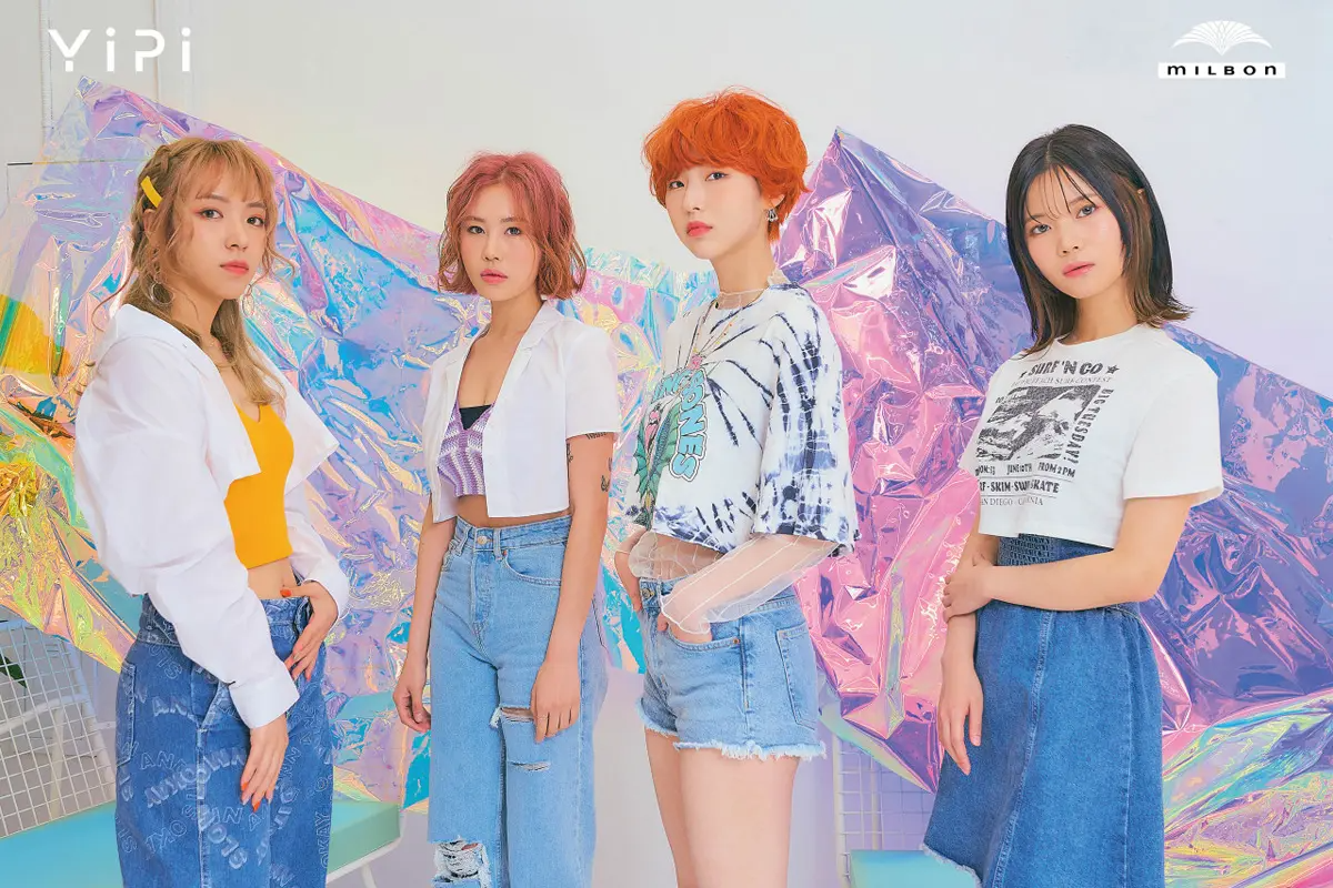 YiPi HAIR介紹,女性模特穿著風格迥異的彩色服裝展示髮型,背景是閃亮的彩色墻壁。