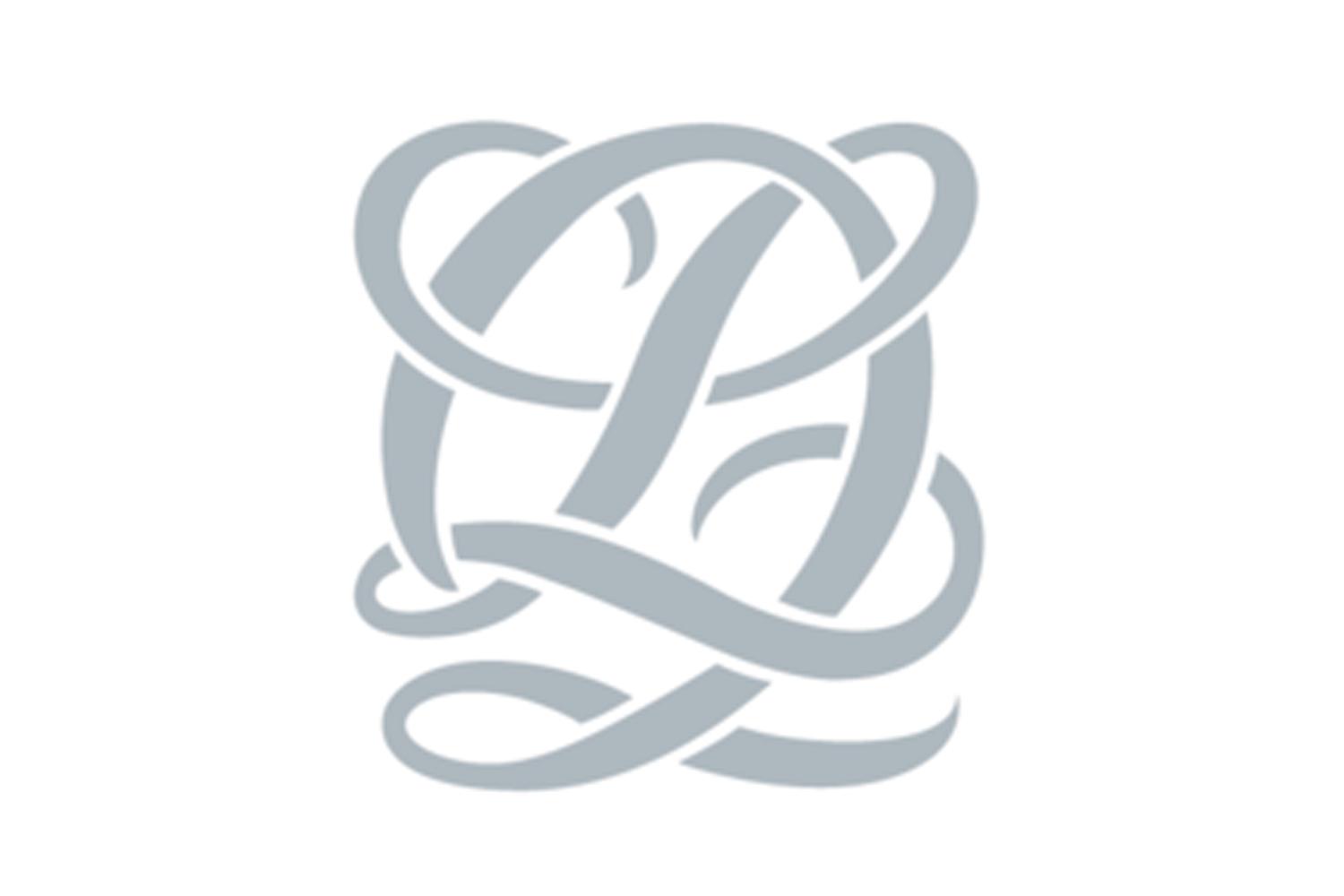 LOUIS QUATORZE的品牌標誌，灰色的復古字母設計，代表著品牌的經典奢華風格。