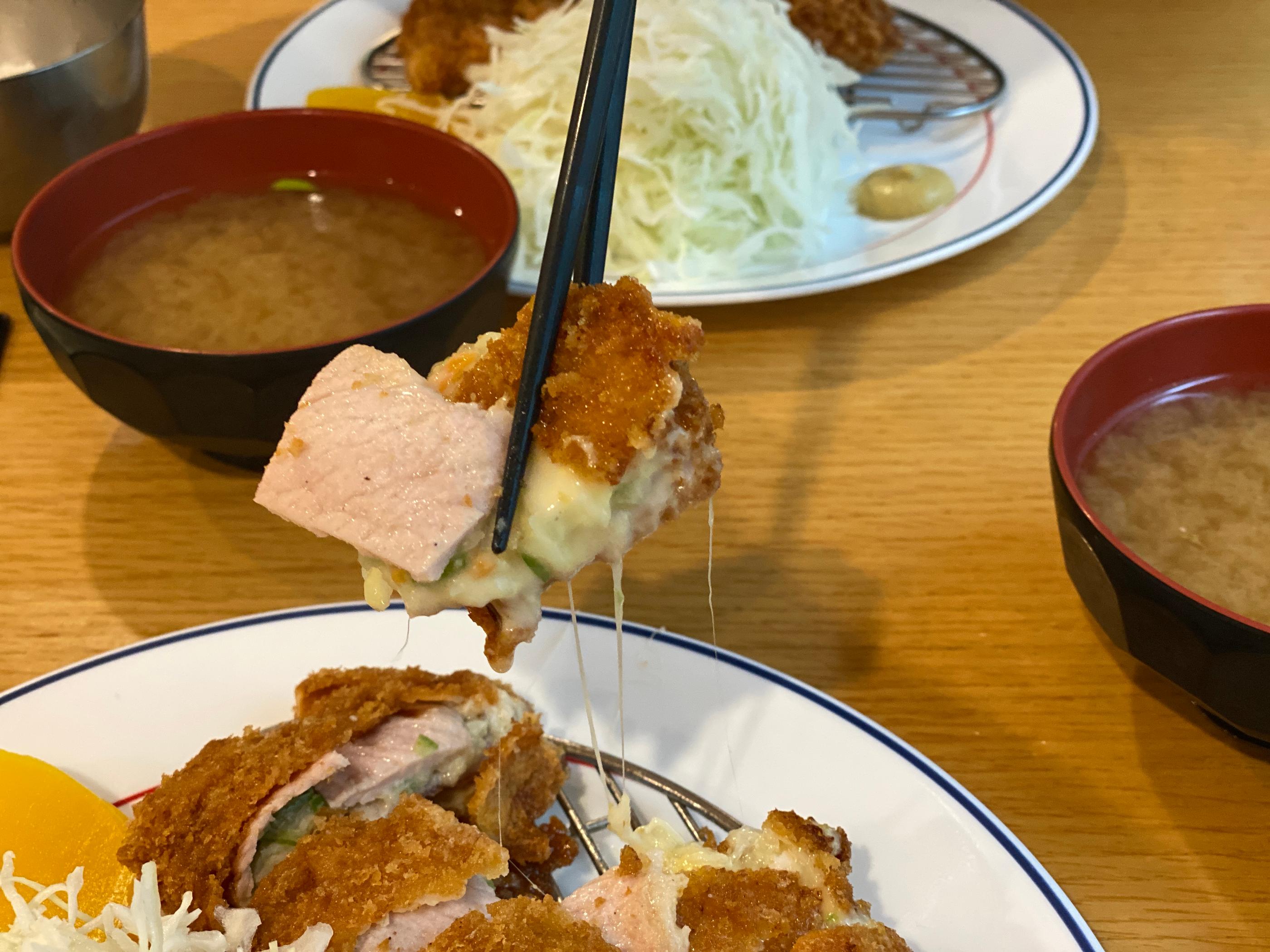 ミョンドン美味しいお店、ミョンドンとんかつ、명동돈까스、韓国とんかつ、韓国ひれかつ、日本食、韓国式日本食、明洞駅美味しいお店、人気のお店、話題のお店、明洞ランチ、水曜美食家、チーズとんかつ