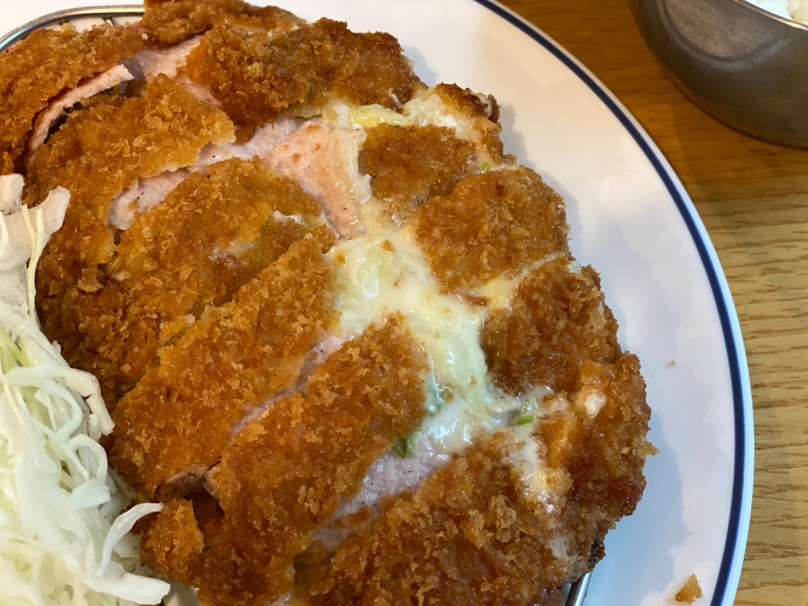 ミョンドン美味しいお店、ミョンドンとんかつ、명동돈까스、韓国とんかつ、韓国ひれかつ、日本食、韓国式日本食、明洞駅美味しいお店、人気のお店、話題のお店、明洞ランチ、水曜美食家、チーズとんかつ