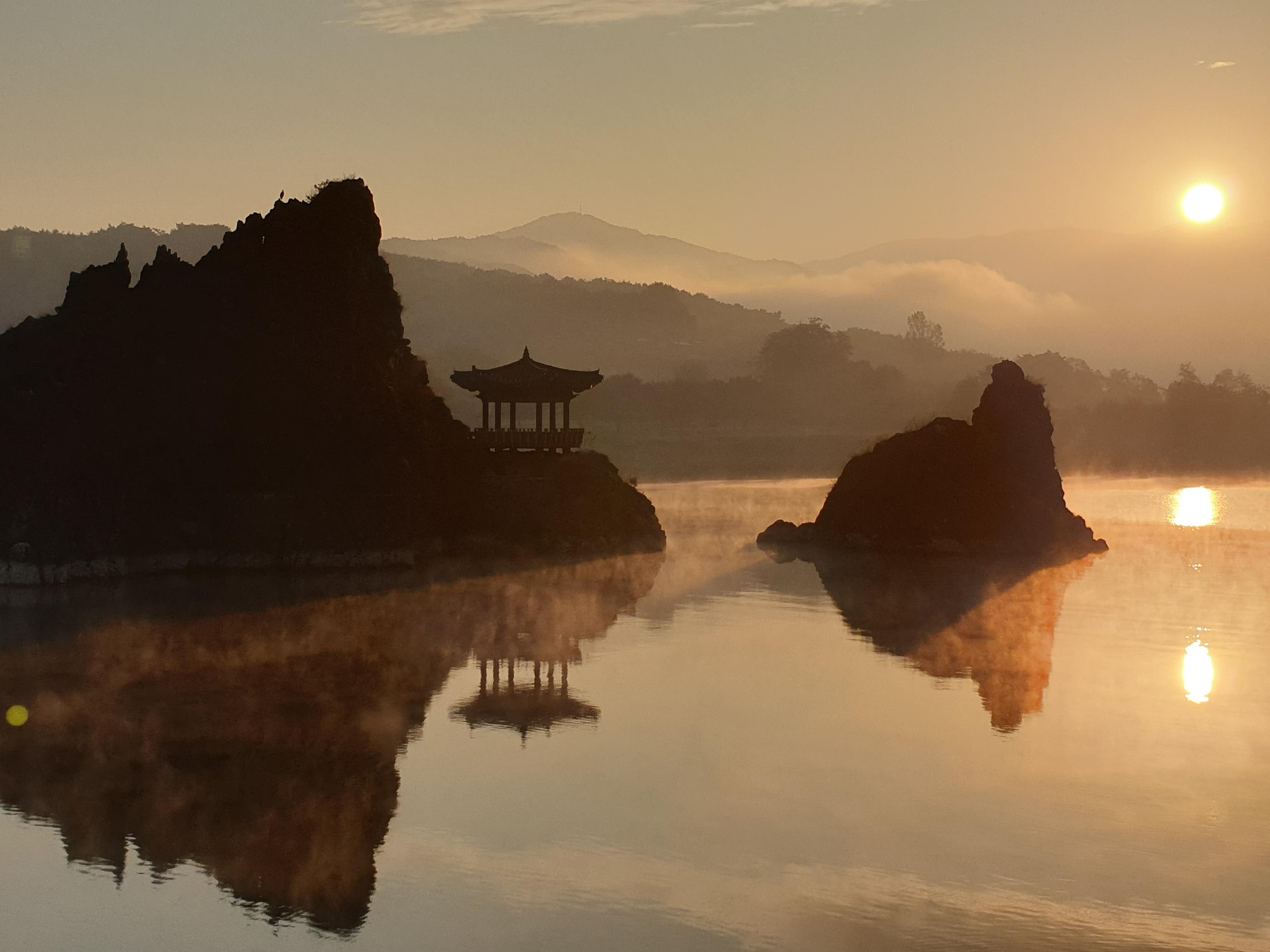 韓国旅行,タニャン,ダニャン,韓国地方旅行,ドダムサンボン,韓国パラグライダー,救仁寺,カぺサン,韓国カフェ,マンチョンハスカイウォーク,丹陽、韓国、韓国旅行、韓国地方、韓国田舎、トダムサンボン、満天下スカイウォーク、丹陽石門、韓国初日の出、韓国パラグライディング、韓国日帰り旅行、日帰り旅行