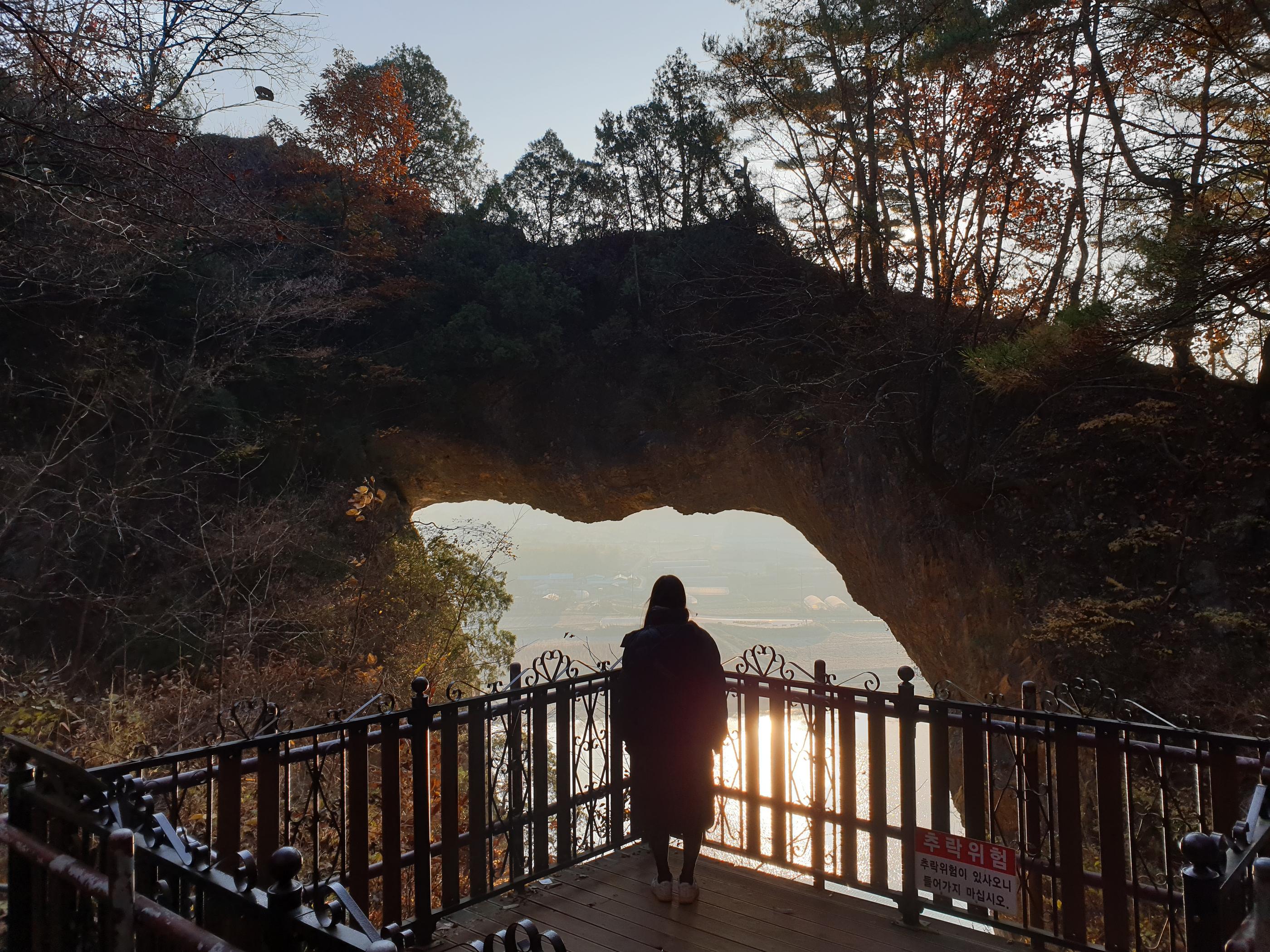 韓国旅行,タニャン,ダニャン,韓国地方旅行,ドダムサンボン,韓国パラグライダー,救仁寺,カぺサン,韓国カフェ,マンチョンハスカイウォーク,丹陽、韓国、韓国旅行、韓国地方、韓国田舎、トダムサンボン、満天下スカイウォーク、丹陽石門、韓国初日の出、韓国パラグライディング、韓国日帰り旅行、日帰り旅行