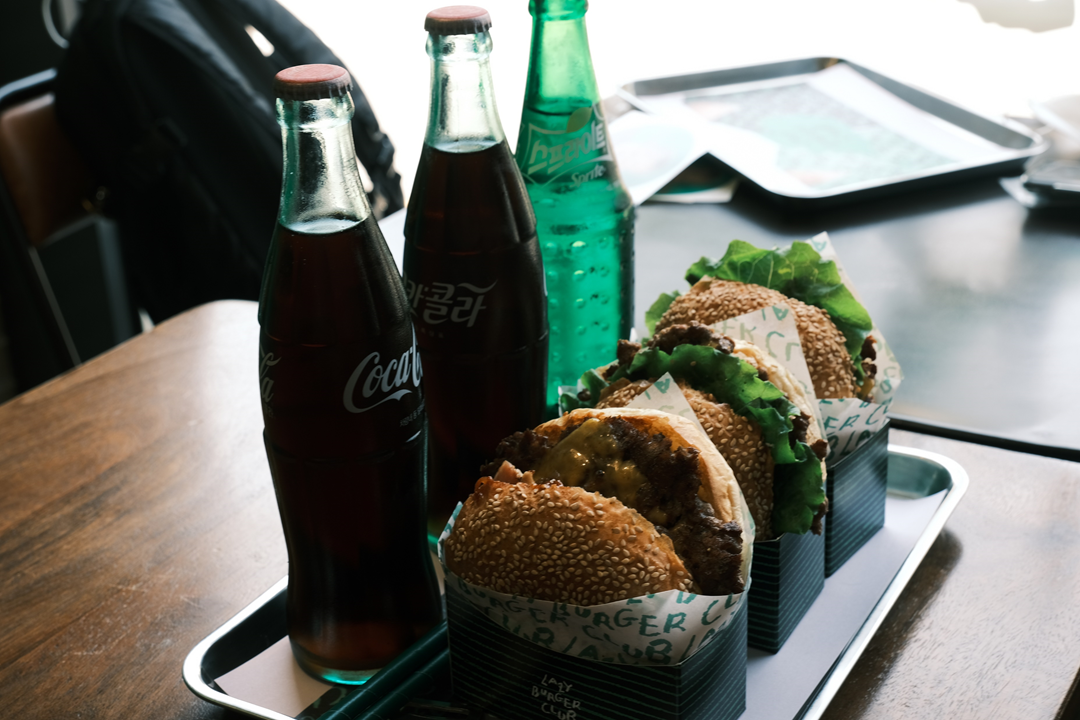 Perfect Place To Enjoy A Good Handmade Burger And The Seoul Vibe!