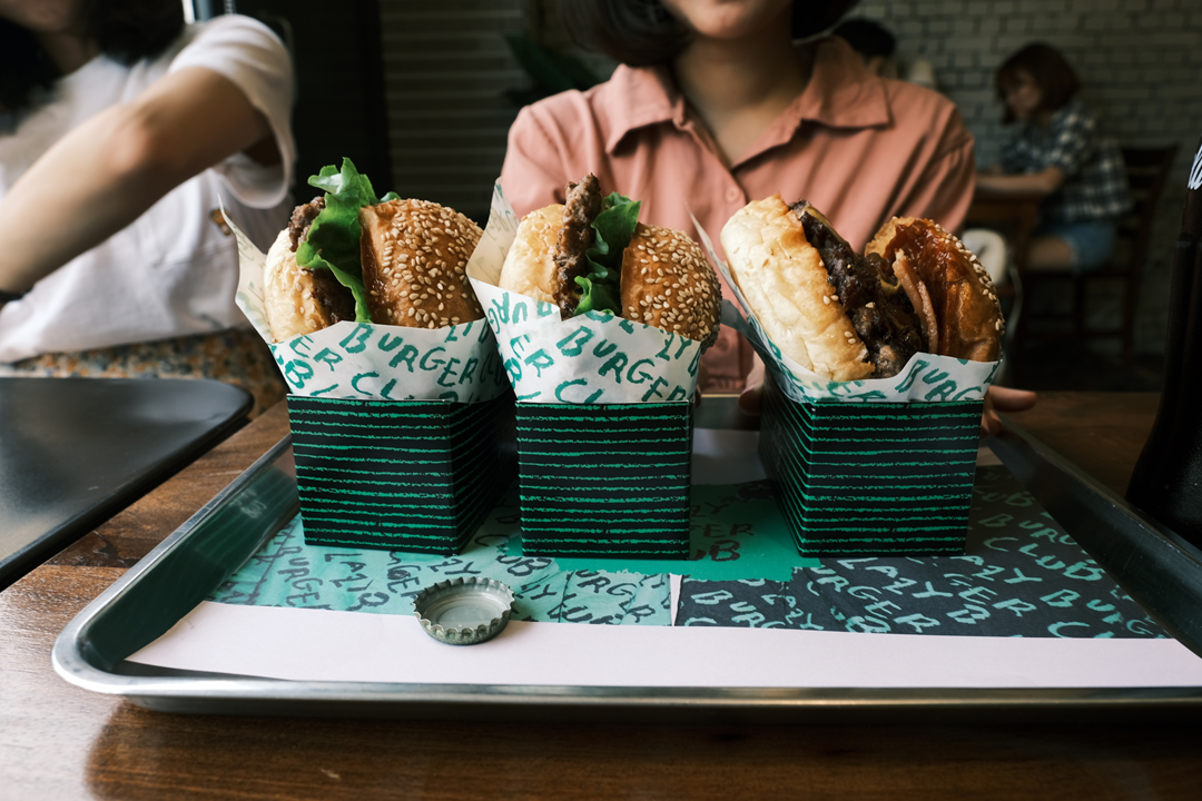 Perfect Place To Enjoy A Good Handmade Burger And The Seoul Vibe!