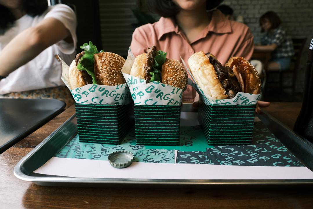 Klub Burger Malas | Buamdong