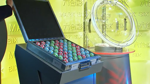 每週香港和韓國樂透開獎頻率：香港每週可能兩到三次開獎，而韓國每週只有一次的樂透開獎頻率比較圖片。