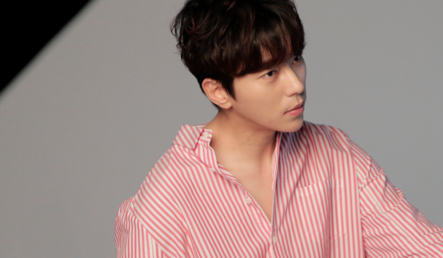 ユン・ヒョンミンのポートレート写真