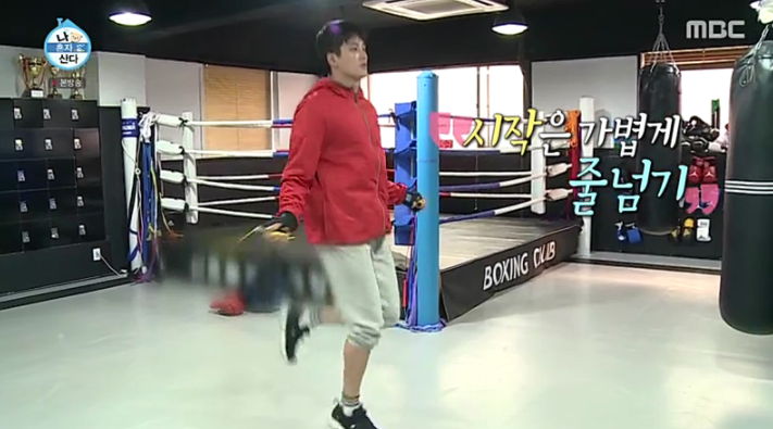 アン・ボヒョンの筋肉が映ったシーン