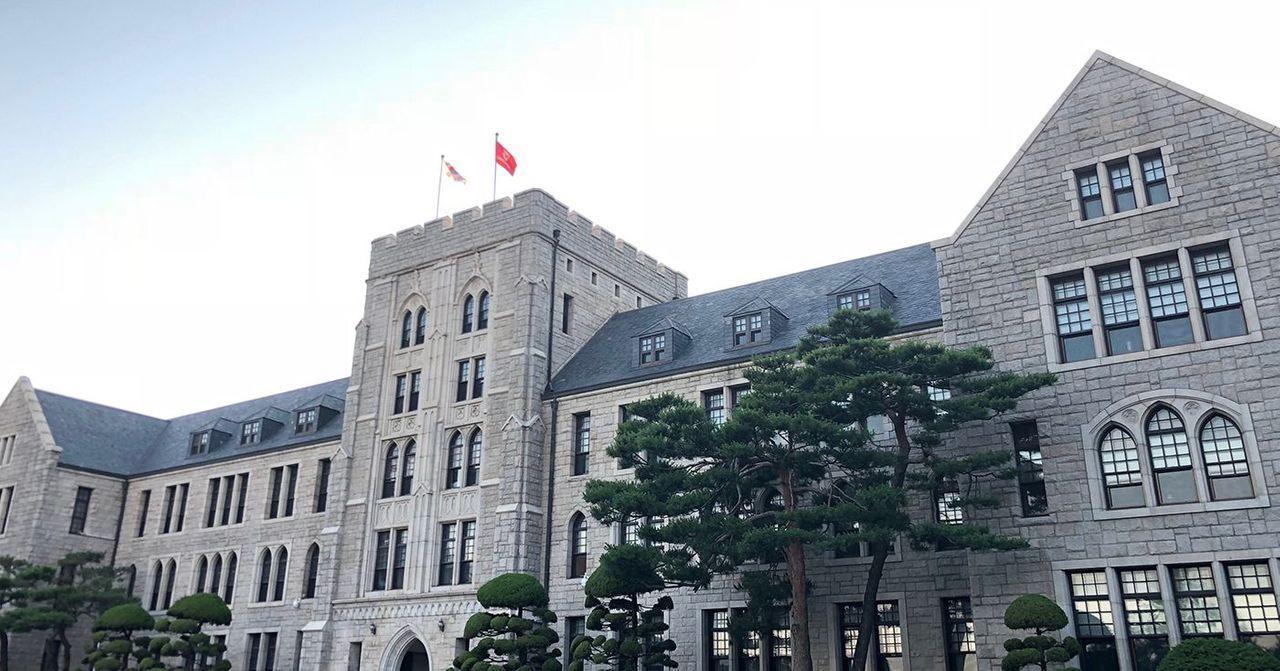 ดูคอนเสิร์ตไอดอลดัง ๆ แบบฟรี ๆ! งานที่ไอดอลใฝ่ฝันอยากมาแสดงคอนเสิร์ตสักครั้ง...ทั้ง IU BLACKPINK Twice ก็มางานนี้!