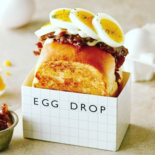 エッグドロップ サンドイッチ メニュー、テリヤキBBQ BBQポークとプレミアム半熟卵