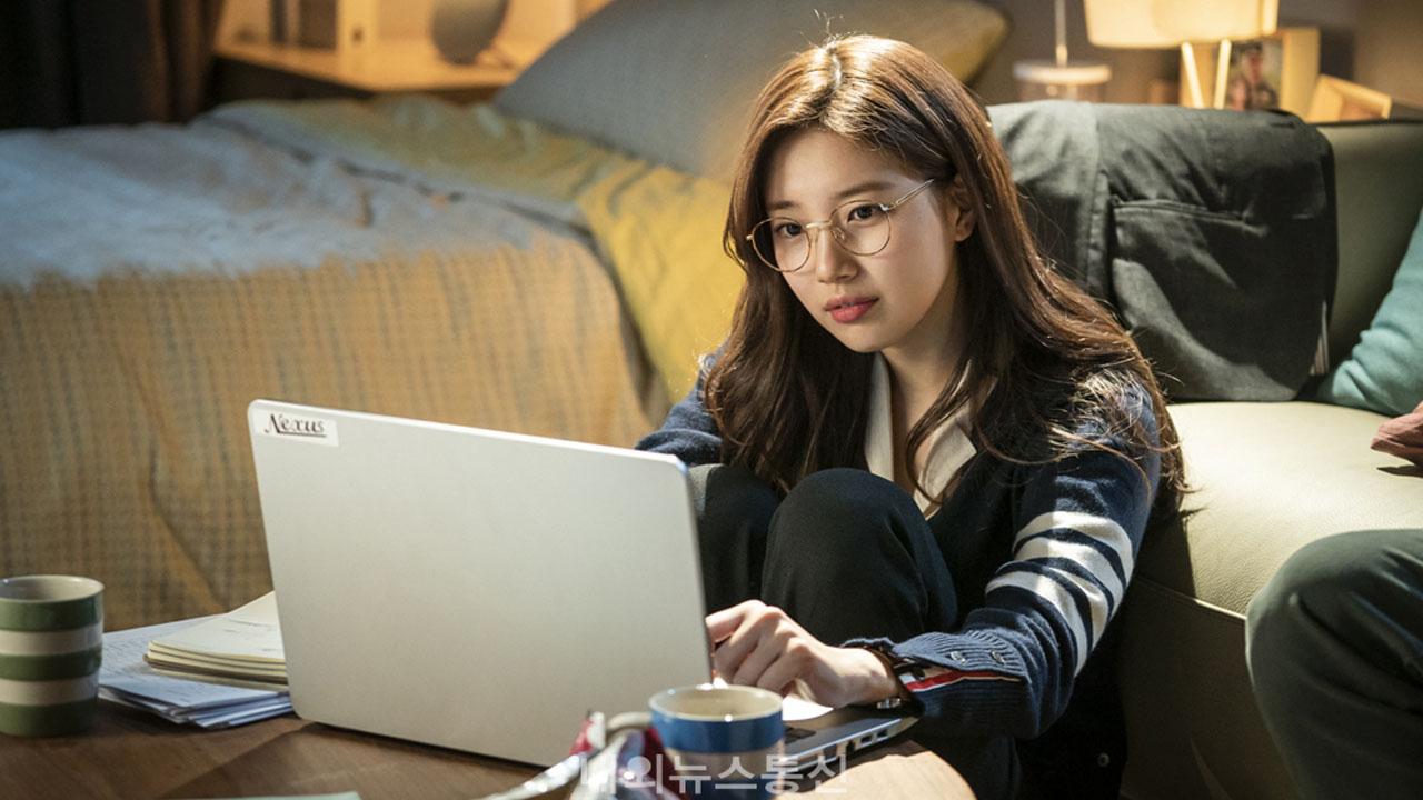 เทคนิคการซื้อเสื้อผ้าออนไลน์ฉบับเกาหลีจากการสังเกตนางแบบ