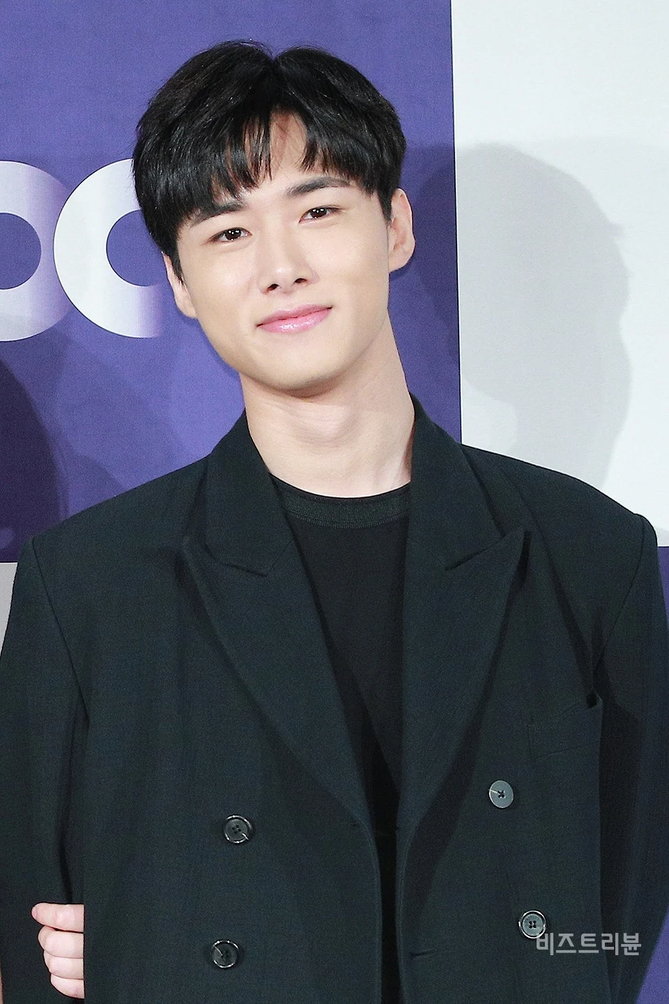 Blue Sky ซีรี่ย์ที่สร้างจากเรื่องราวชีวิตจริงของสมาชิกวง BTS รายละเอียดถูกปิดเป็นความลับอย่างสุดๆ ความลับของ Blue Sky ซีรีส์ที่สร้างจากเรื่องราวชีวิตจริงของสมาชิกวง BTS รายละเอียดถูกปิดเป็นความลับอย่างสุดๆ