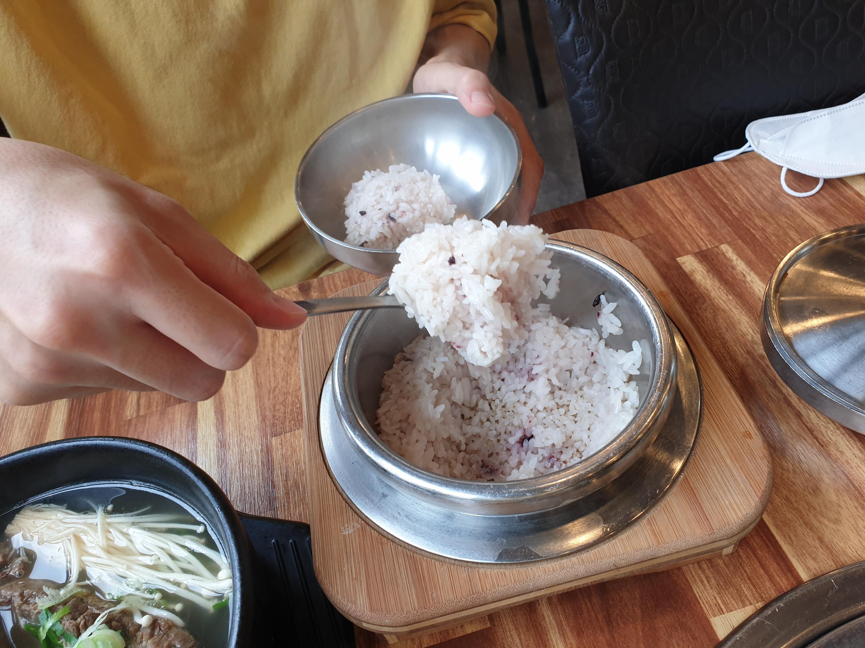 カルビタン、韓国旅行、韓国カルビタン、韓国料理、韓国タン、タン料理、韓国肉、韓国お肉料理、肉、ソルロンタン、牛骨スープ、牛スープ