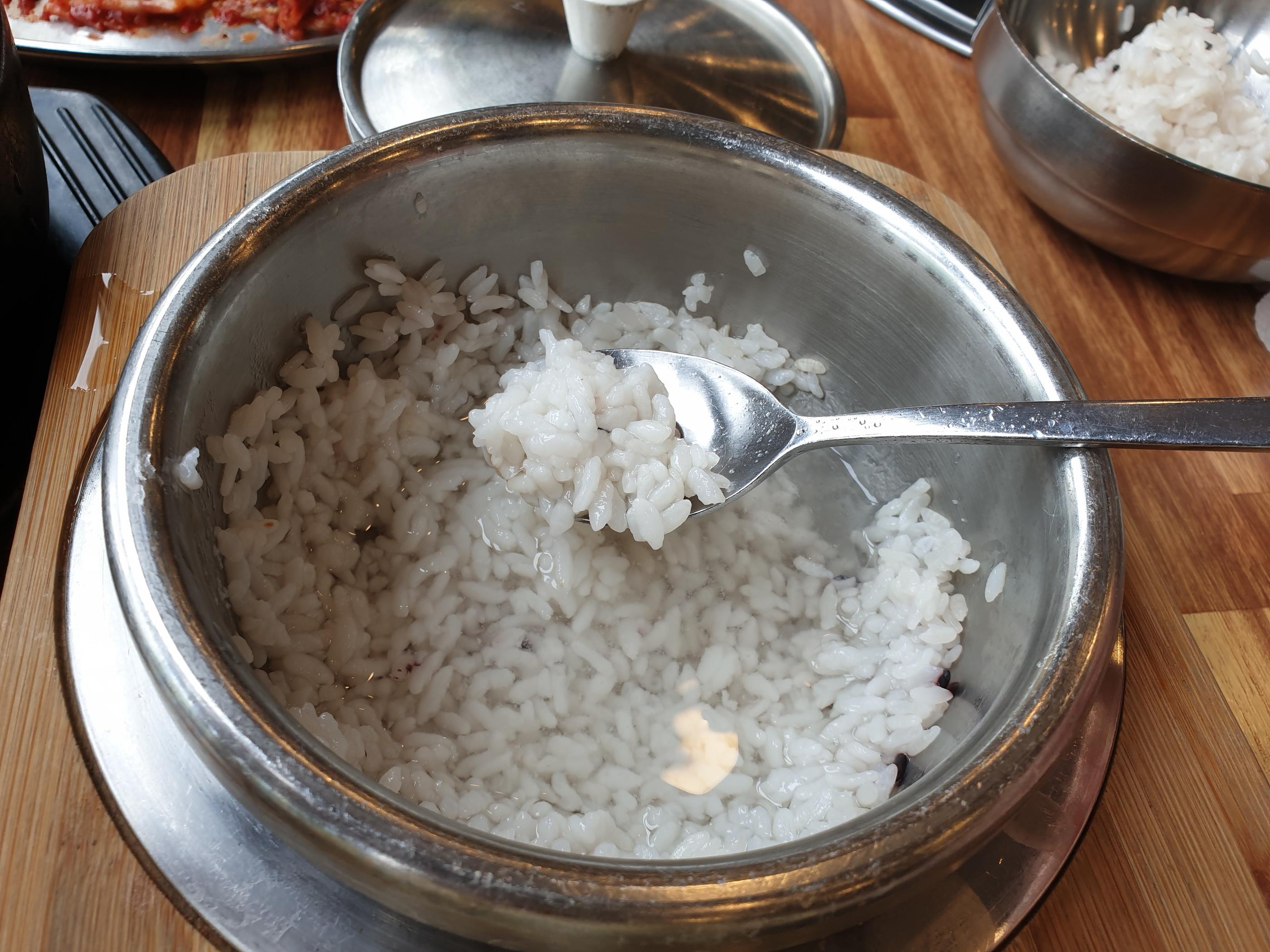 カルビタン、韓国旅行、韓国カルビタン、韓国料理、韓国タン、タン料理、韓国肉、韓国お肉料理、肉、ソルロンタン、牛骨スープ、牛スープ