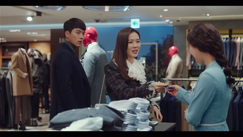 仁川乐天百货大楼外观，《爱的迫降》中购物场景重要地标，市场繁华景象突显