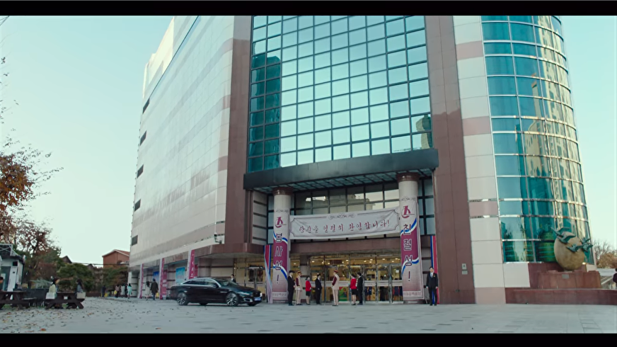 仁川MODA奥特莱斯外观，《爱的迫降》中繁华购物场所位置，邻近时尚生活区域