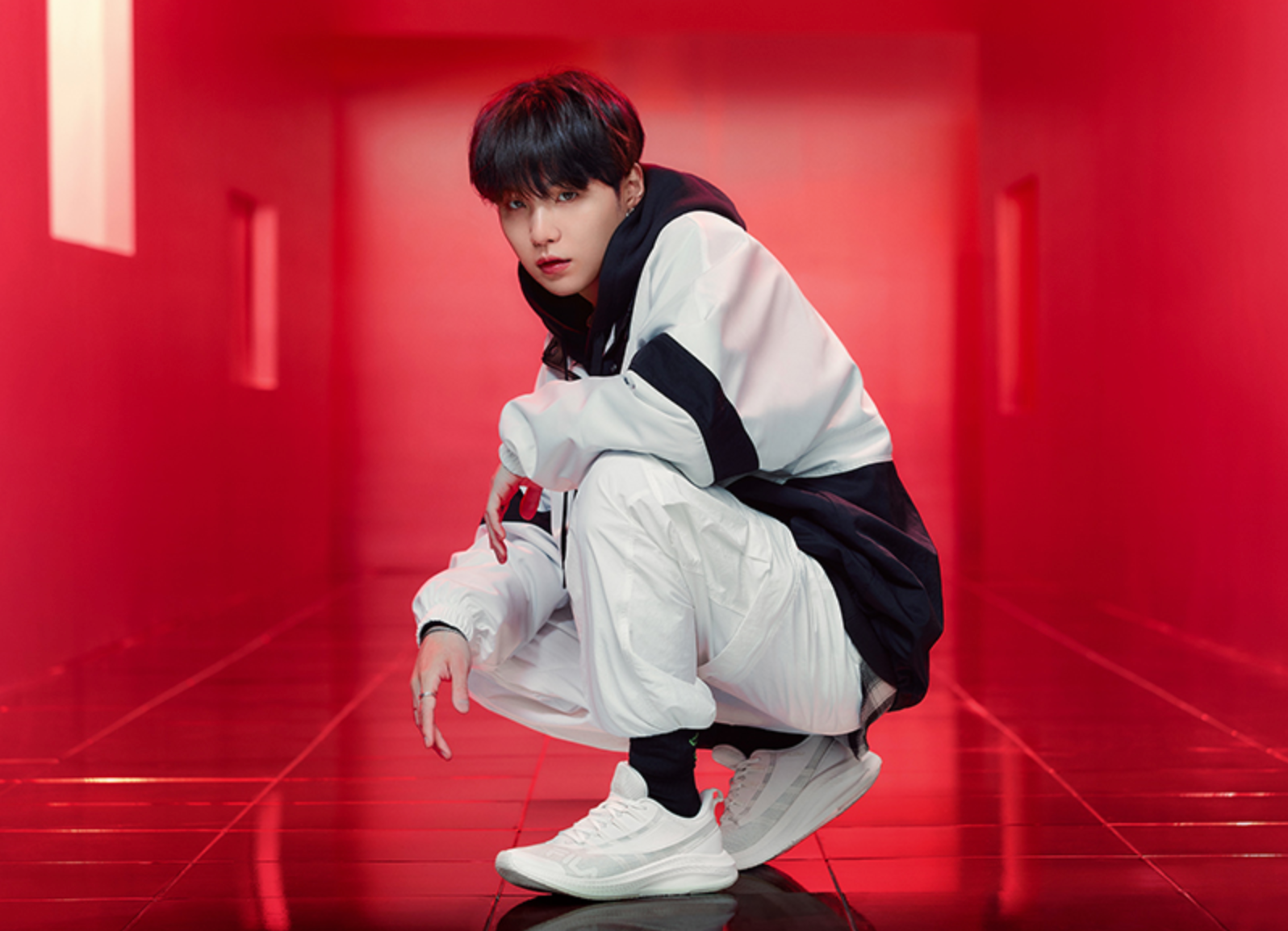 คอลเลคชั่นใหม่ต้อนรับฤดูใบไม้ร่วงจาก FILA x BTS [Go Beyond] อย่าช้า! รีบไปจับจองกัน