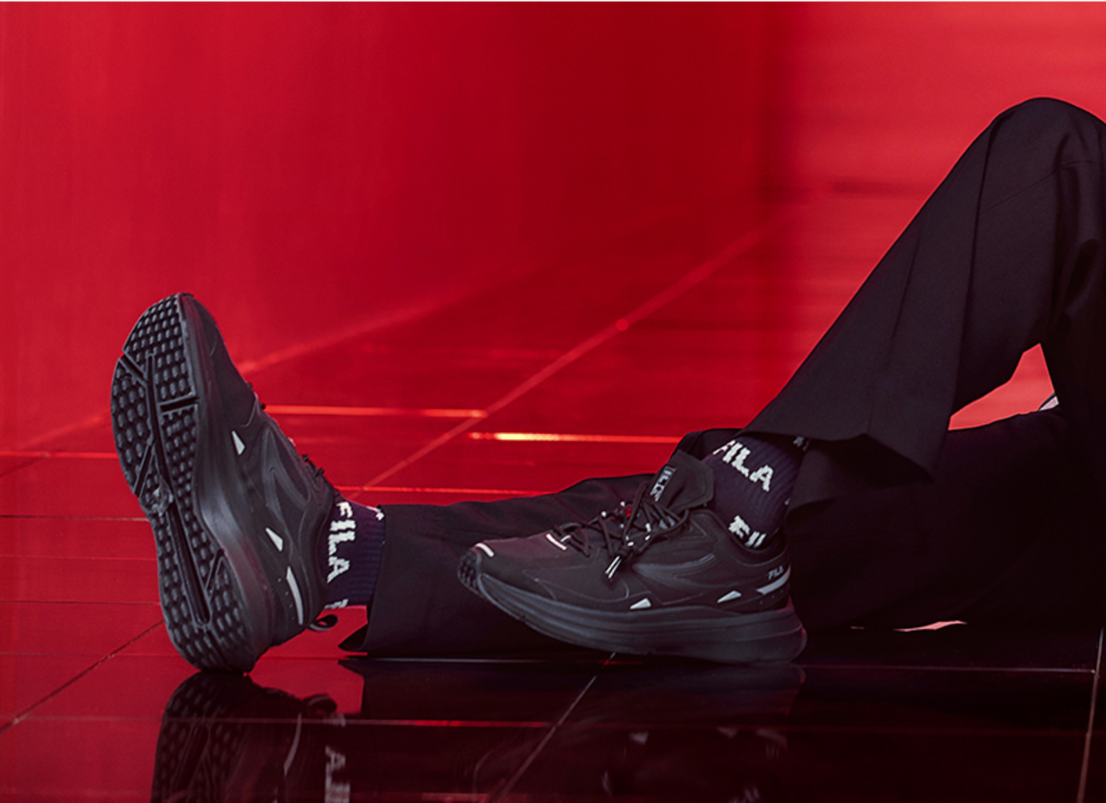 คอลเลคชั่นใหม่ต้อนรับฤดูใบไม้ร่วงจาก FILA x BTS [Go Beyond] อย่าช้า! รีบไปจับจองกัน