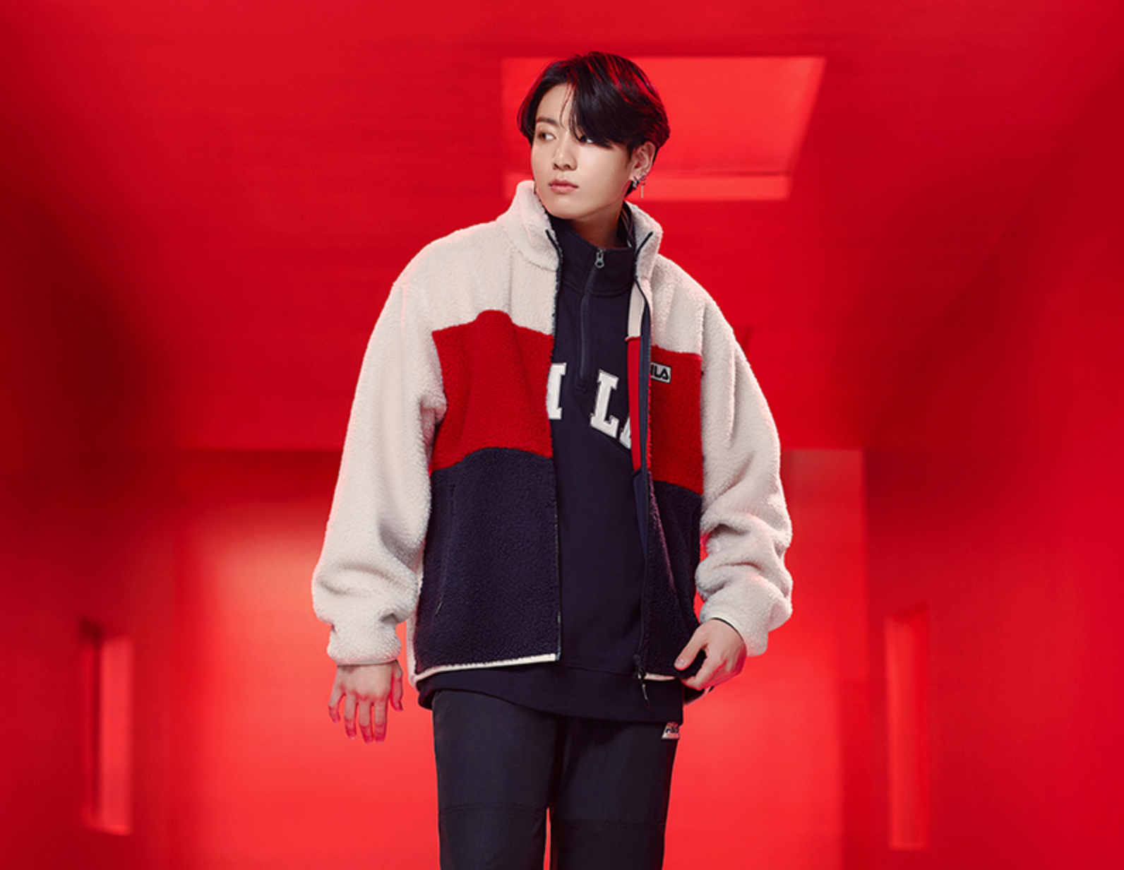 คอลเลคชั่นใหม่ต้อนรับฤดูใบไม้ร่วงจาก FILA x BTS [Go Beyond] อย่าช้า! รีบไปจับจองกัน