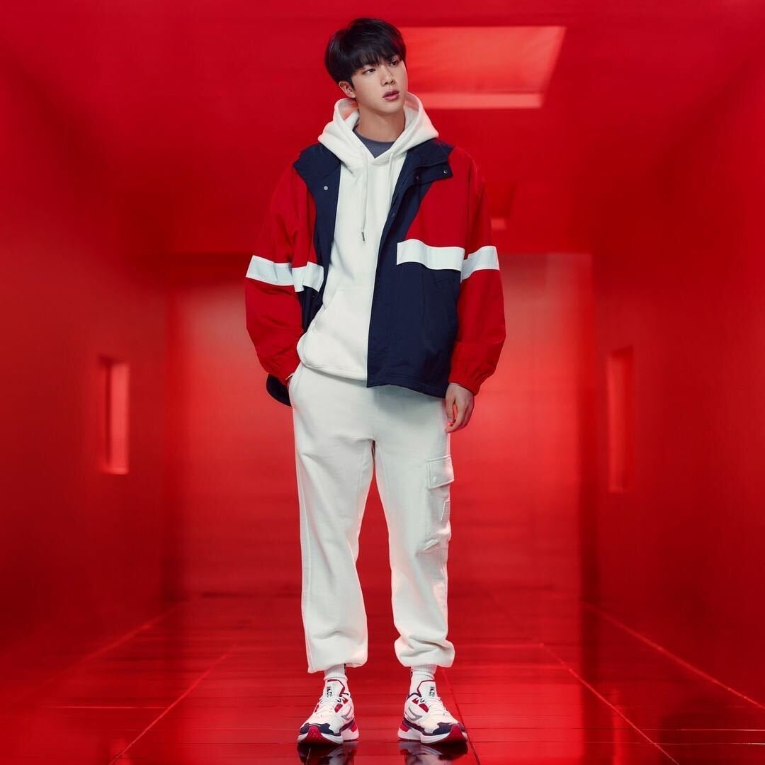 คอลเลคชั่นใหม่ต้อนรับฤดูใบไม้ร่วงจาก FILA x BTS [Go Beyond] อย่าช้า! รีบไปจับจองกัน