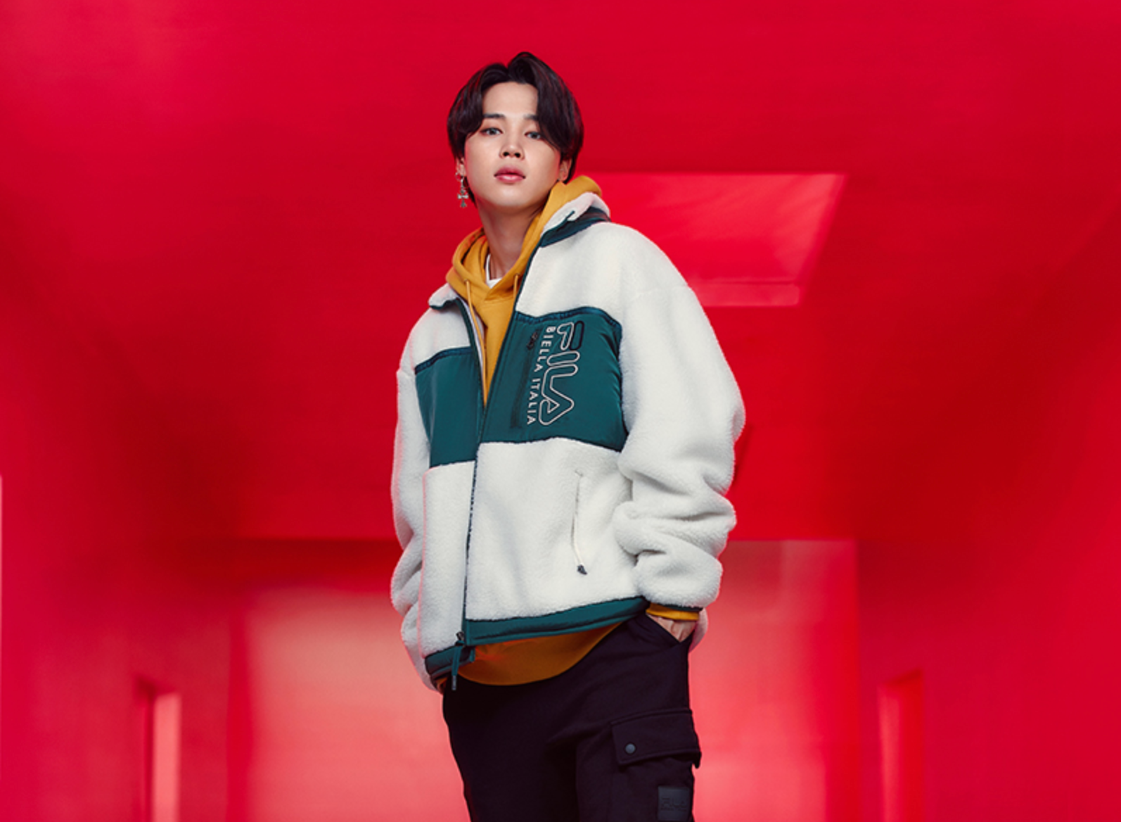 คอลเลคชั่นใหม่ต้อนรับฤดูใบไม้ร่วงจาก FILA x BTS [Go Beyond] อย่าช้า! รีบไปจับจองกัน