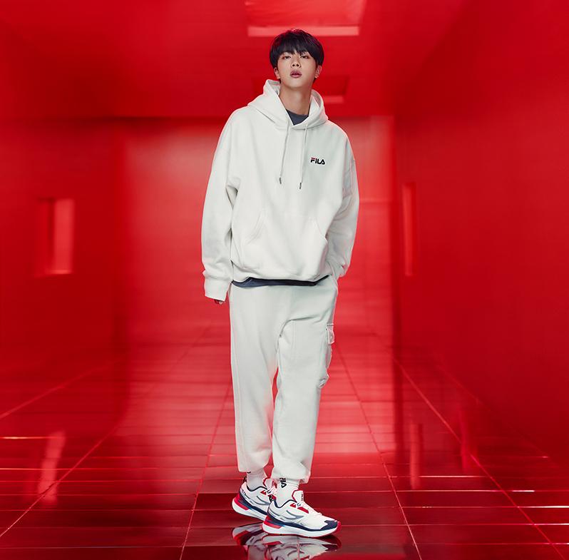 คอลเลคชั่นใหม่ต้อนรับฤดูใบไม้ร่วงจาก FILA x BTS [Go Beyond] อย่าช้า! รีบไปจับจองกัน