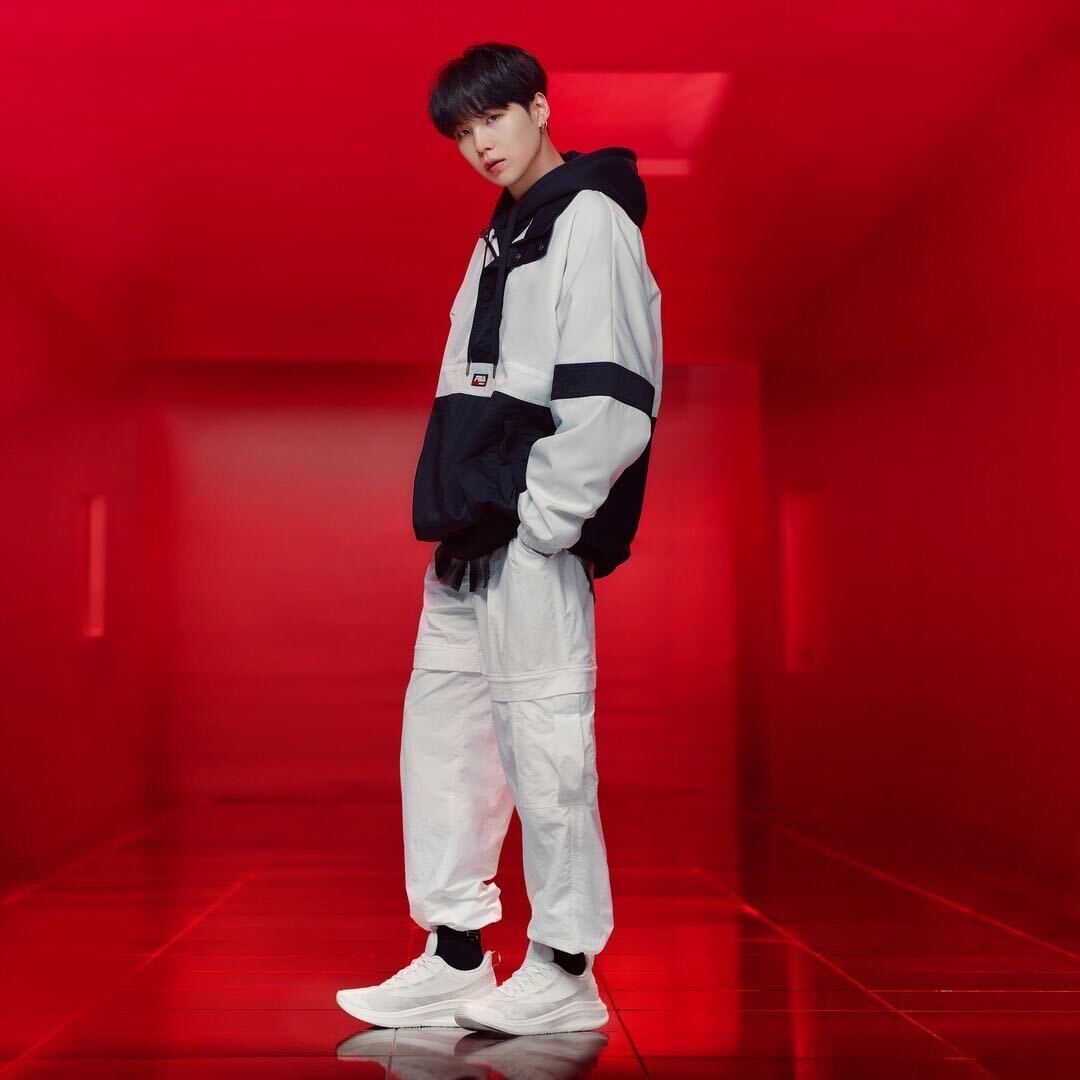 คอลเลคชั่นใหม่ต้อนรับฤดูใบไม้ร่วงจาก FILA x BTS [Go Beyond] อย่าช้า! รีบไปจับจองกัน