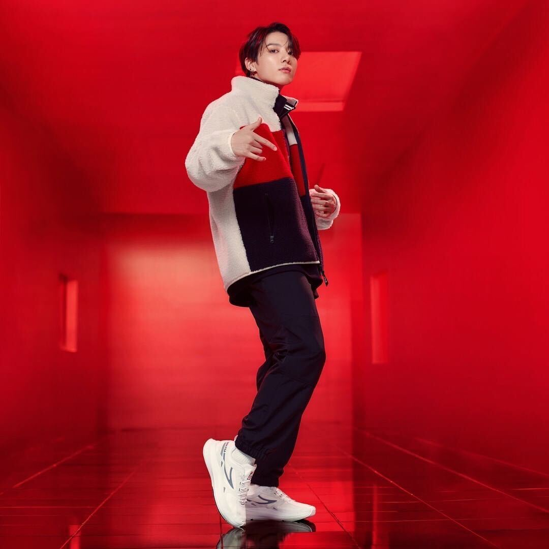 คอลเลคชั่นใหม่ต้อนรับฤดูใบไม้ร่วงจาก FILA x BTS [Go Beyond] อย่าช้า! รีบไปจับจองกัน