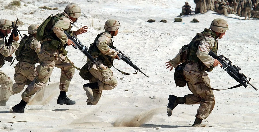 ประเด็นเรื่องการเข้ากรมของ BTS ที่เป็นประเด็นร้อนทางการเมือง