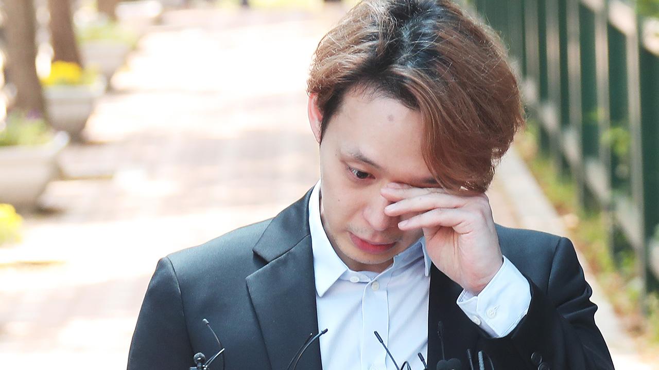 สิ่งที่ทำให้เหล่าดารานักร้องและซิลิบบริตี้ในวงการเกาหลี ถูกแบนจากการออกอากาศทางสถานีโทรทัศน์