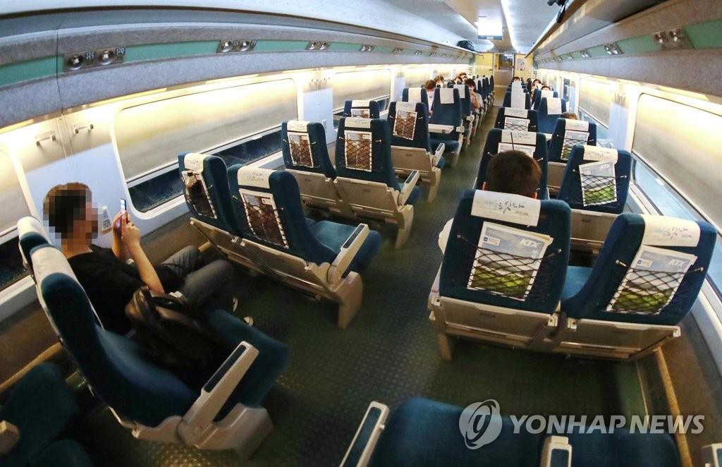 เนื่องจากการแพร่ระบาดของไวรัสทำให้รัฐบาลเกาหลีเกิดความกังวลว่า ช่วงวันหยุดเทศกาลชูซอกจะทำให้สถานการณ์แย่ลงไปอีก ขณะนี้ได้มีการเปิดโหวตผ่านเว็บไซด์ซองวาแดมีคนกว่า 15,000 คนที่เห็นว่าควร