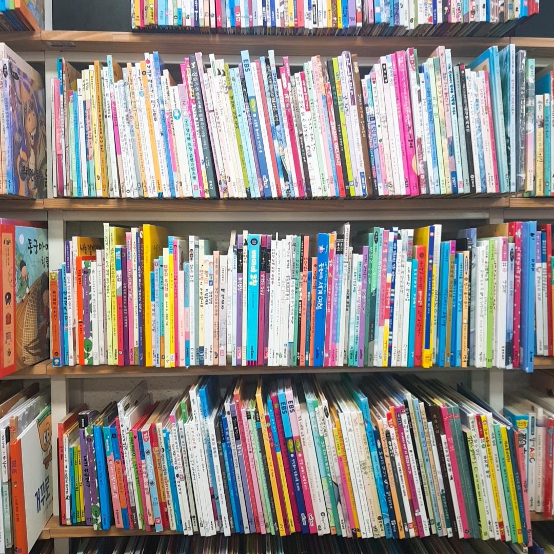 韓国の絵本、그림책、ソリちゃんのチュソク、솔리의추석、추석、韓国の昔話、韓国の本、韓国の童話、ソンピョン、송편