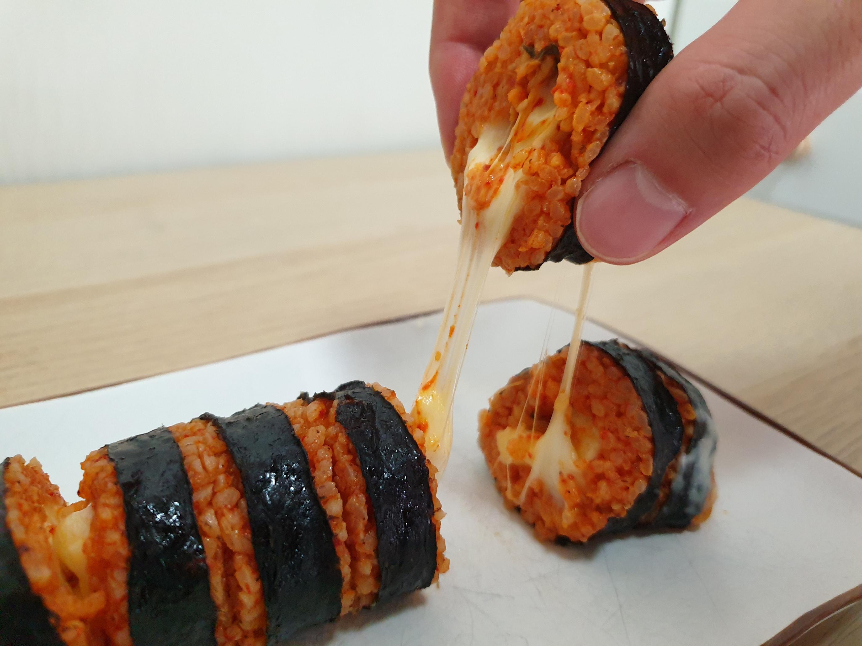 韓国、韓国旅行、韓国コンビニ、コンビニ、新商品、韓国コンビニ新商品、コンビニ新商品、新作、プルコギ、鶏皮、キンパ、キンパブ、チーズ、チーズキンパ、グミ、カンルン、カンヌン、江稜、コーヒー、カンルンコーヒー