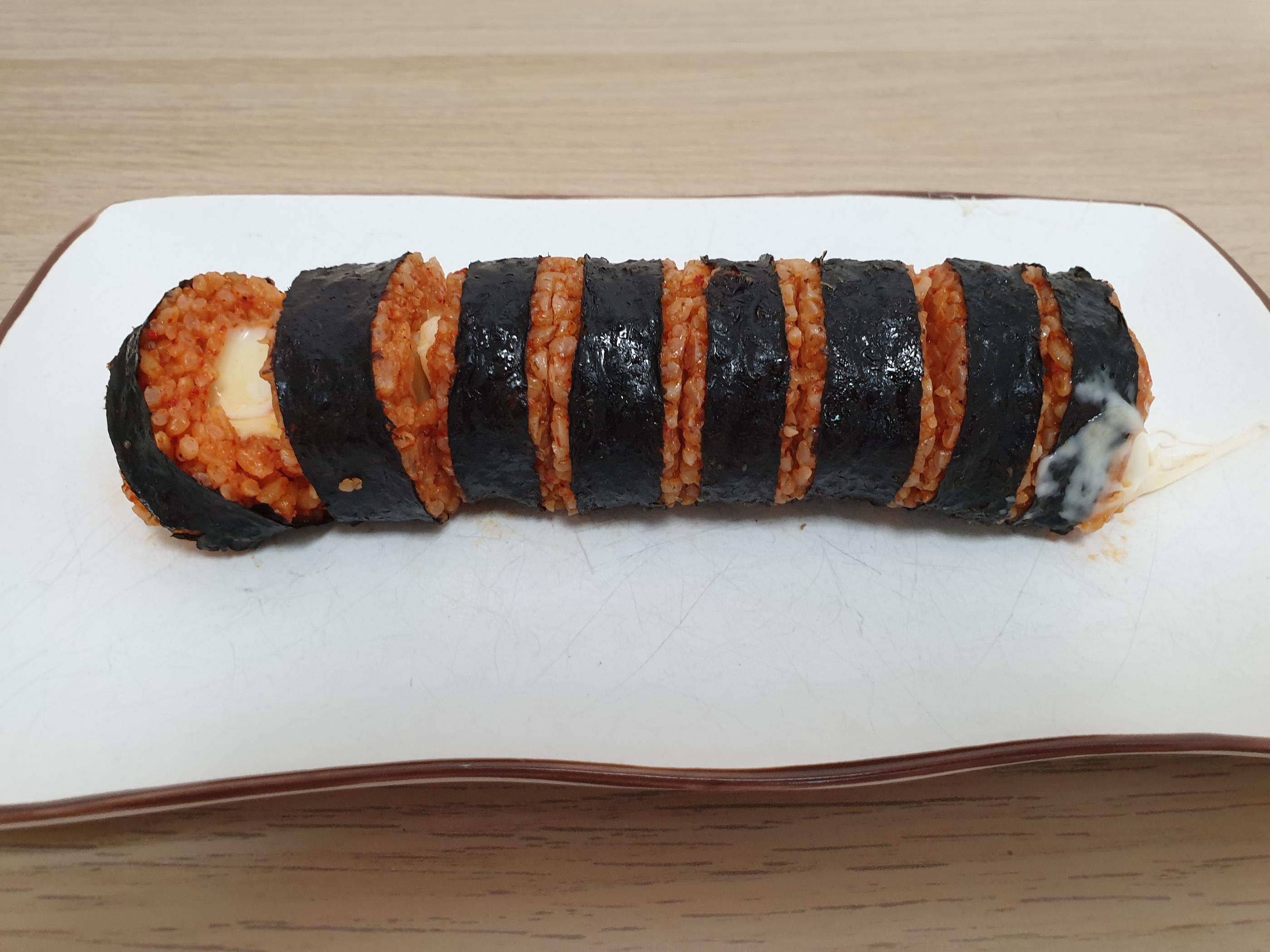 韓国、韓国旅行、韓国コンビニ、コンビニ、新商品、韓国コンビニ新商品、コンビニ新商品、新作、プルコギ、鶏皮、キンパ、キンパブ、チーズ、チーズキンパ、グミ、カンルン、カンヌン、江稜、コーヒー、カンルンコーヒー