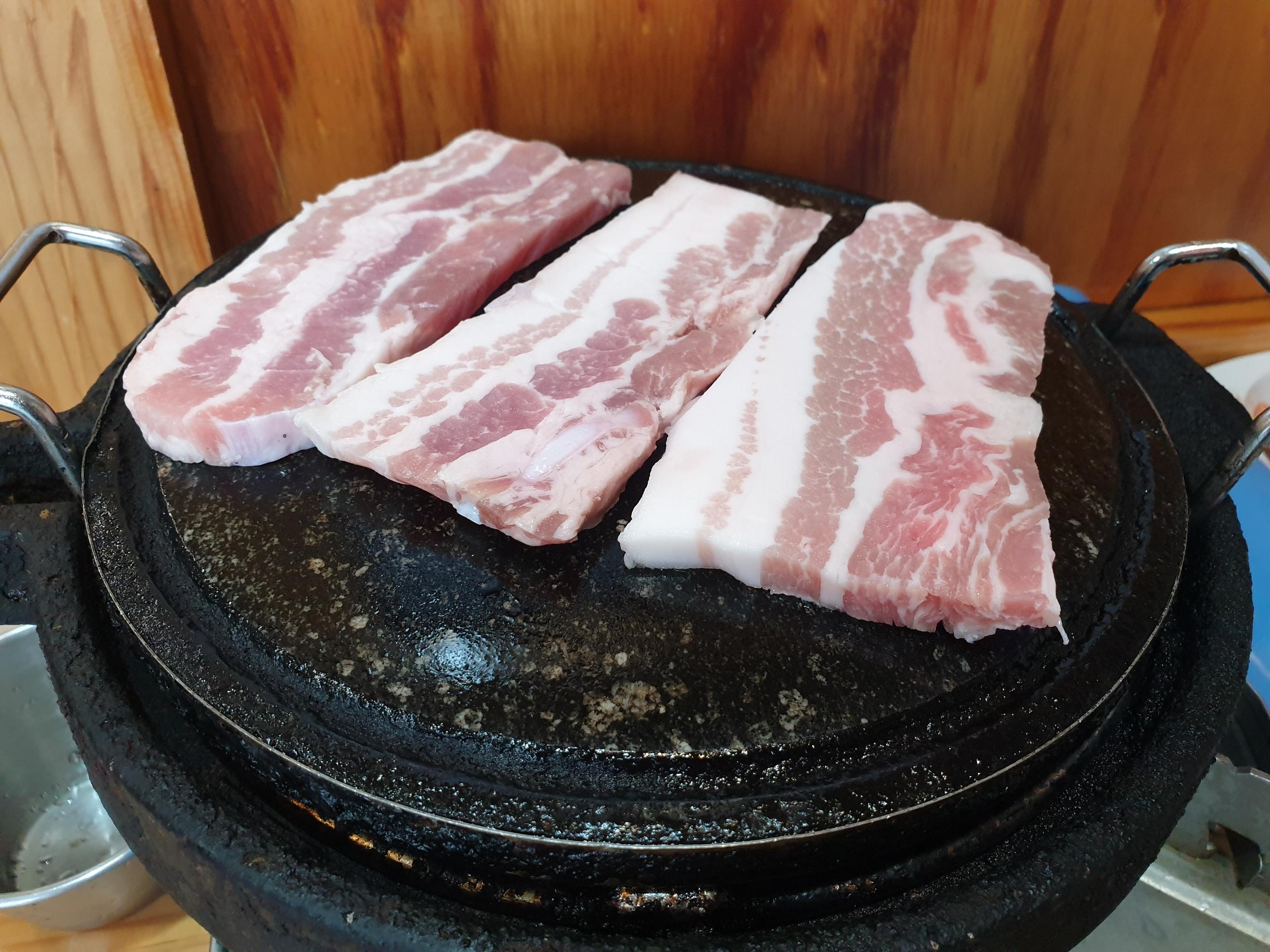 samgyeopsal, pork belly near seoul, bucheon, solo eatery