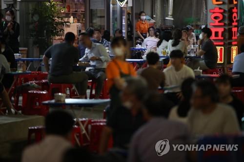 ข้อมูลจาก KCDC  รายงานว่า จากการสำรวจกลุ่มตัวอย่างแบบสุ่มจำนวน 1,440 รายพบว่ามีเพียง 1 รายเท่านั้นที่ตรวจพบแอนตี้บอดี!