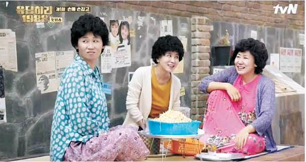 กลุ่มอาจุมม่าสไตล์เกาหลีในสถานการณ์ยุคเก่า, วัฒนธรรมการแต่งกายและชีวิตของหญิงสูงวัยในสังคมเกาหลี