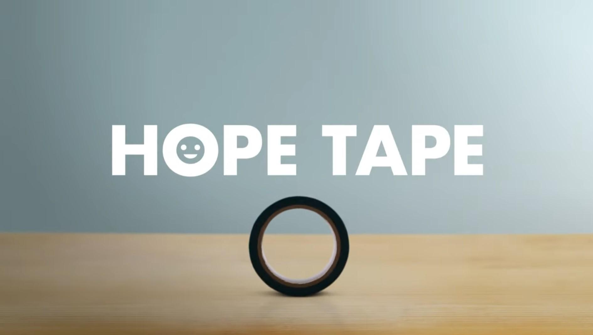 韓国警察庁による「HOPE TAPE」キャンペーンで使用されるテープが1つ、白い背景に置かれています。