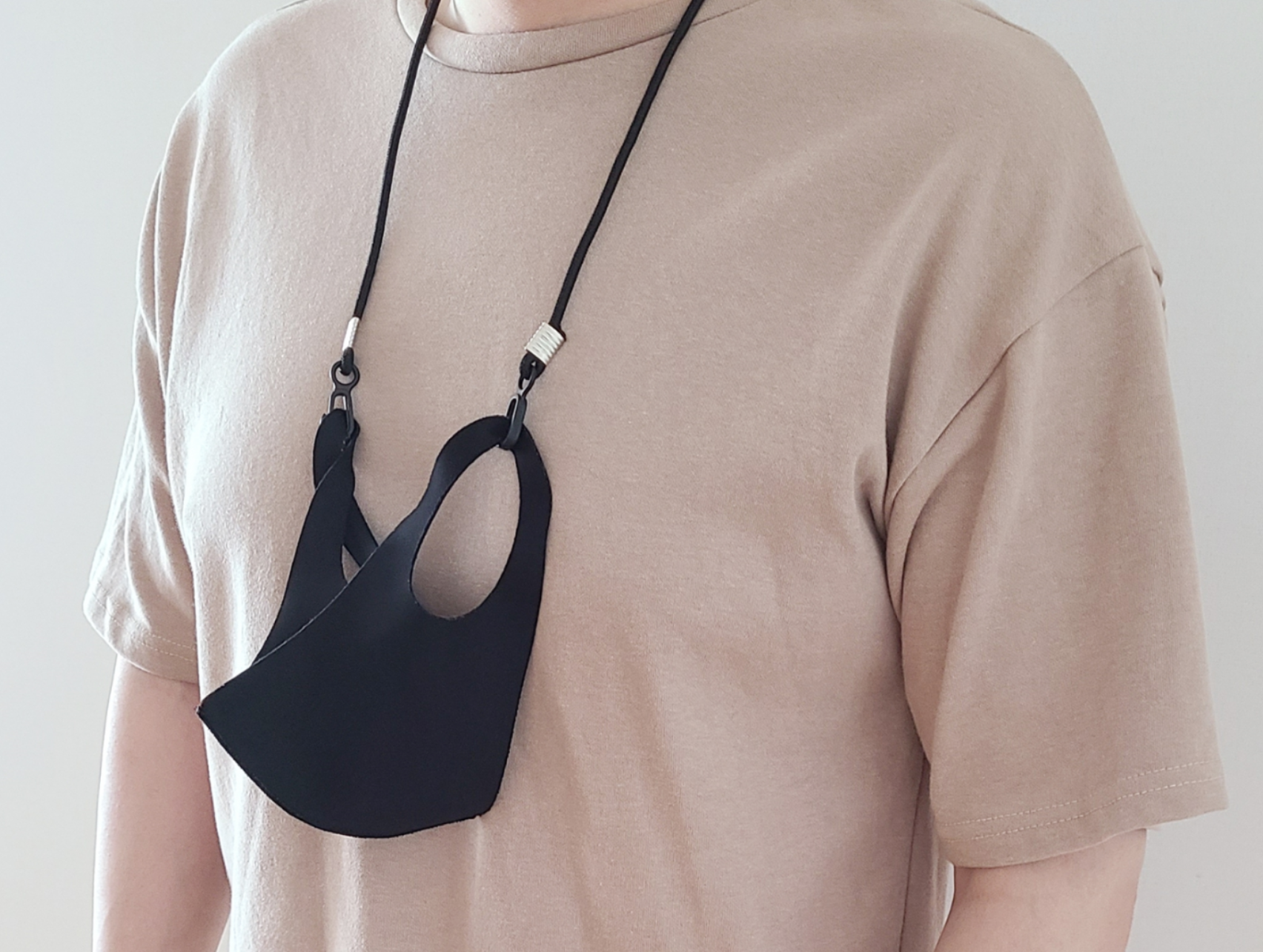 マスク,ネックレス,アクセサリー