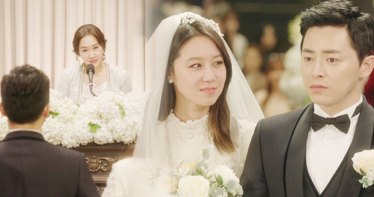 บรรยากาศงานแต่งงานที่เกาหลี ทั้งคู่แต่งกายอย่างสวยงามในชุดเจ้าบ่าวและเจ้าสาวคลาสสิก พิธีมีความสง่างามและโรแมนติก