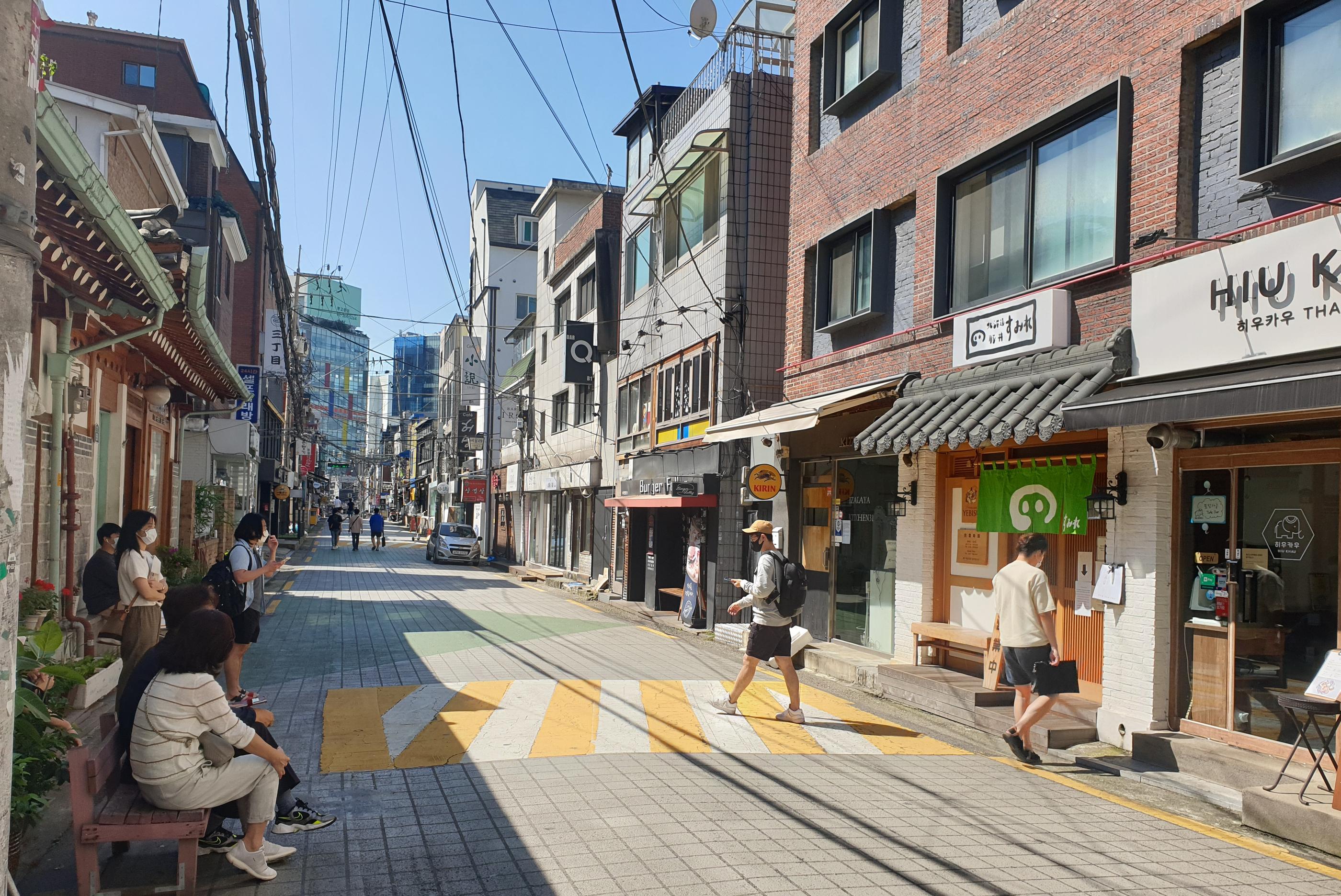 韓国、韓国料理、韓国豚丼、韓国日本料理、日本料理屋、豚丼、ぶたどん、ブタドン、韓国シンチョン、シンチョン、新村、北海道豚丼すみれ、日韓夫婦がやっているお店、日韓夫婦