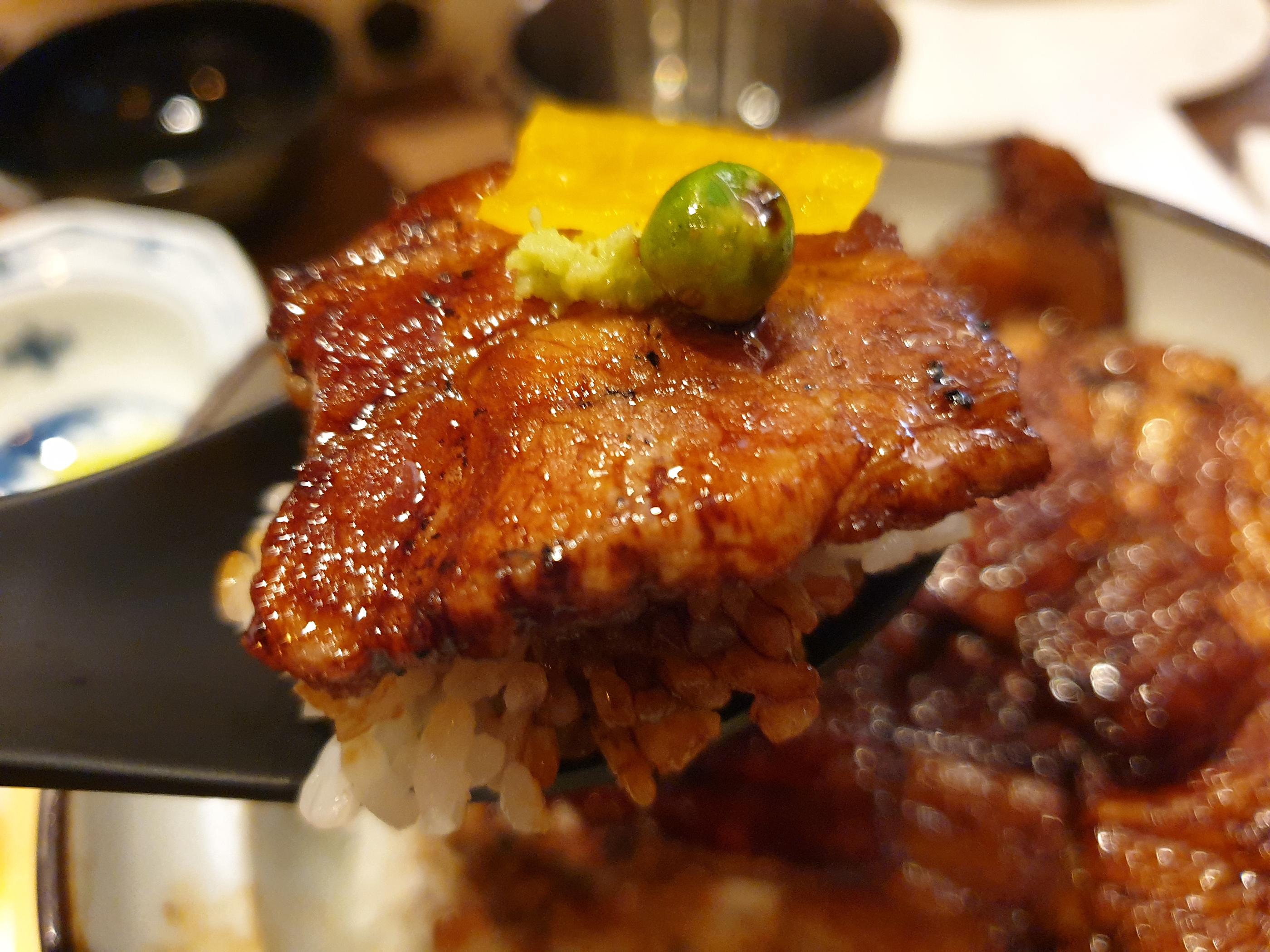 韓国、韓国料理、韓国豚丼、韓国日本料理、日本料理屋、豚丼、ぶたどん、ブタドン、韓国シンチョン、シンチョン、新村、北海道豚丼すみれ、日韓夫婦がやっているお店、日韓夫婦